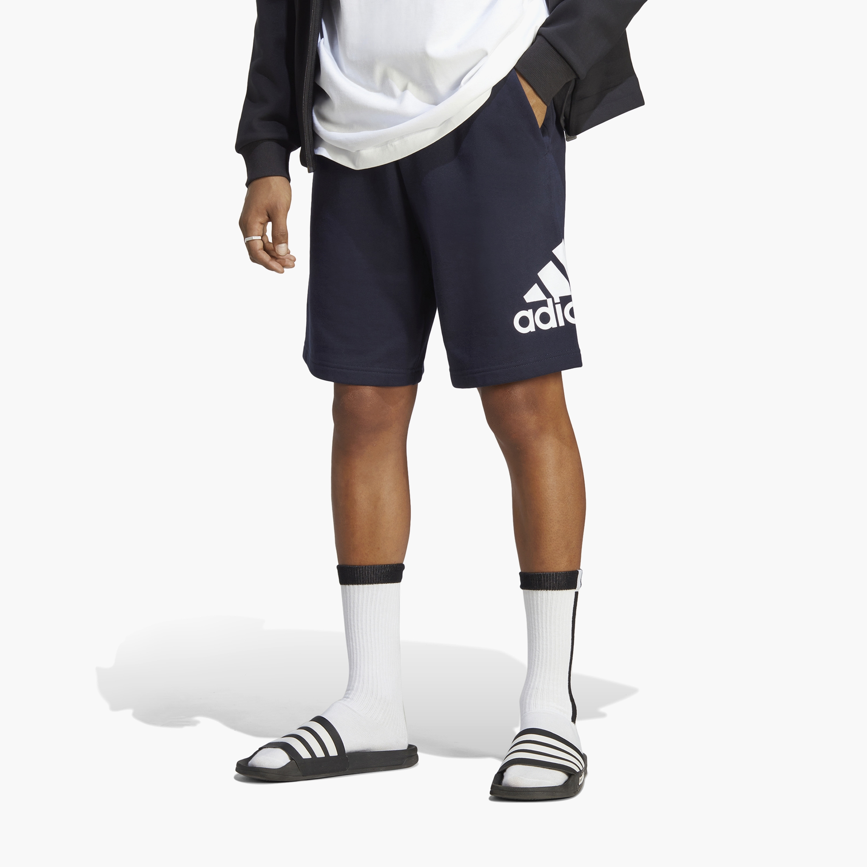 شورتس رجالي من اديداس اسينشالز بشعار كبير ذو فرينش تيري مقاس 10 بوصة | OE-men-clothing-bottoms-shorts-image-1