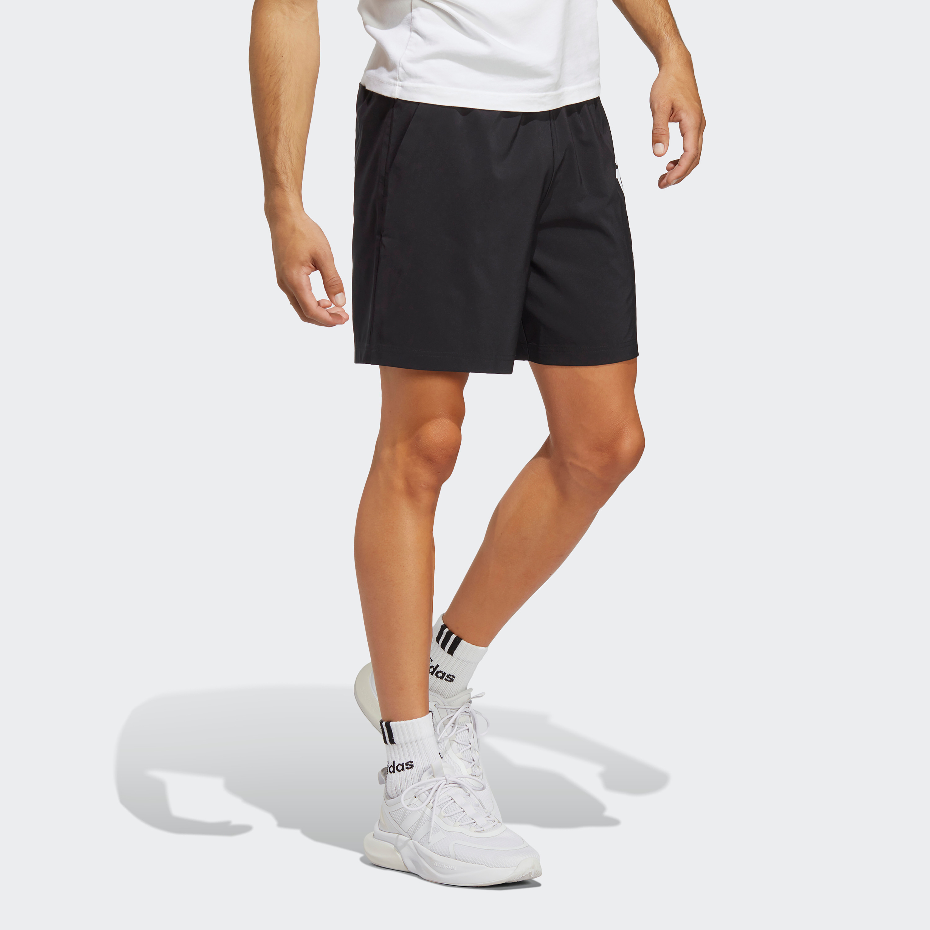 شورت ايرو ريدي اسينشالز بشعار تشيلسي خطي للرجال من اديداس| او اي-men-clothing-bottoms-shorts-image-2