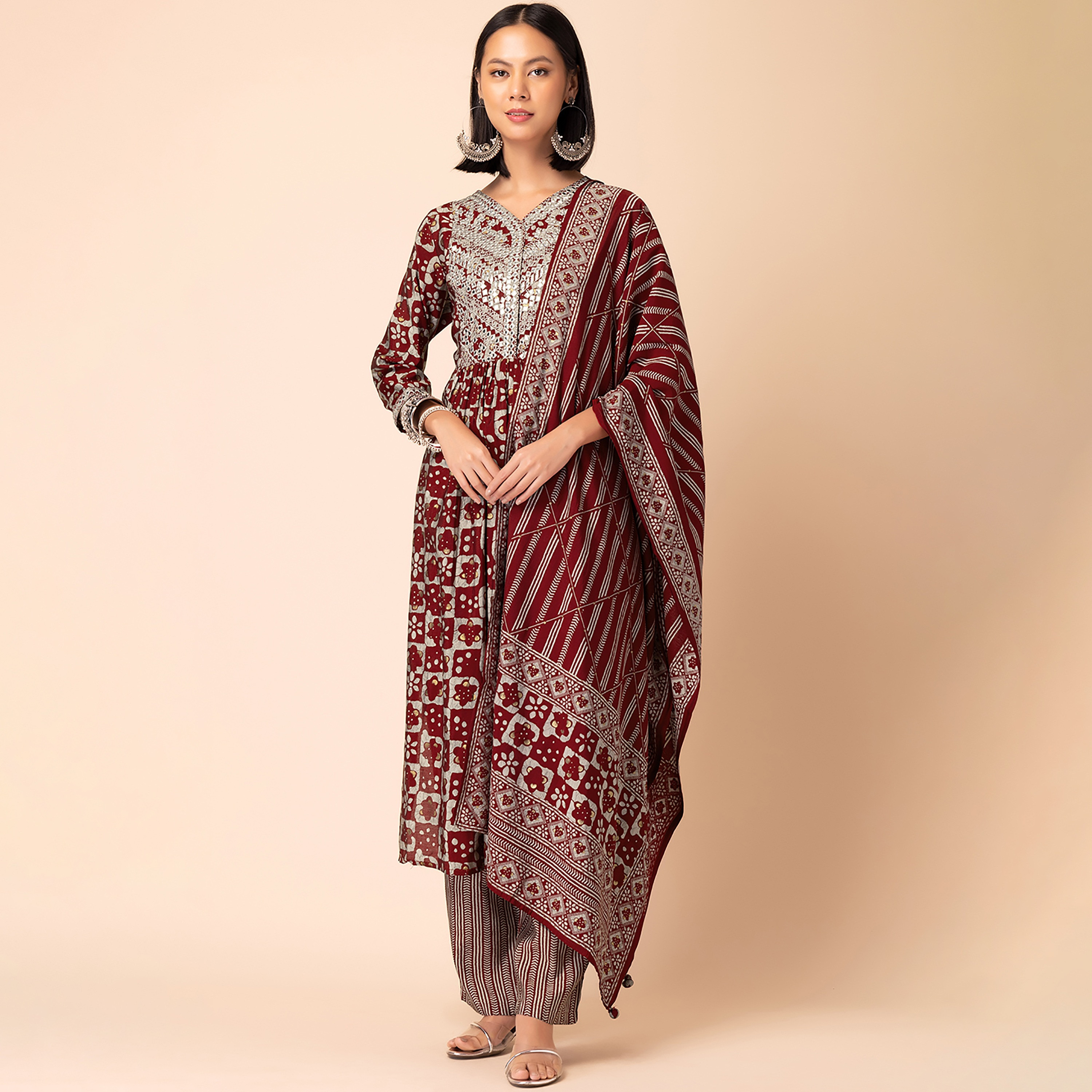 طقم كورتا مع بالازو ودوباتا من 3 قطع موسلين ذو مطبوع من إنديا برقبة مستديرة مطبوعة-women-clothing-ethnicwear-salwarsuits-image-1