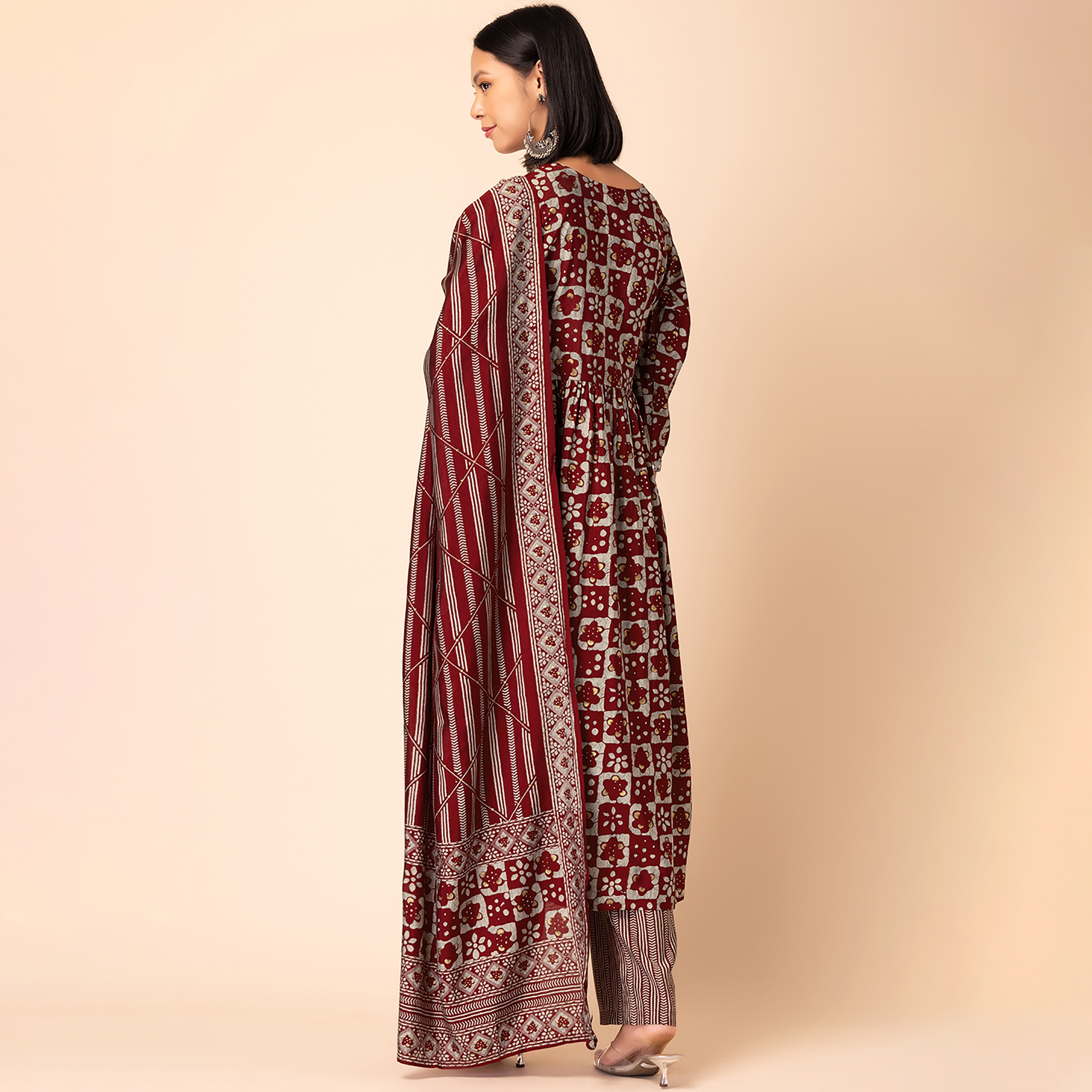 طقم كورتا مع بالازو ودوباتا من 3 قطع موسلين ذو مطبوع من إنديا برقبة مستديرة مطبوعة-women-clothing-ethnicwear-salwarsuits-image-6