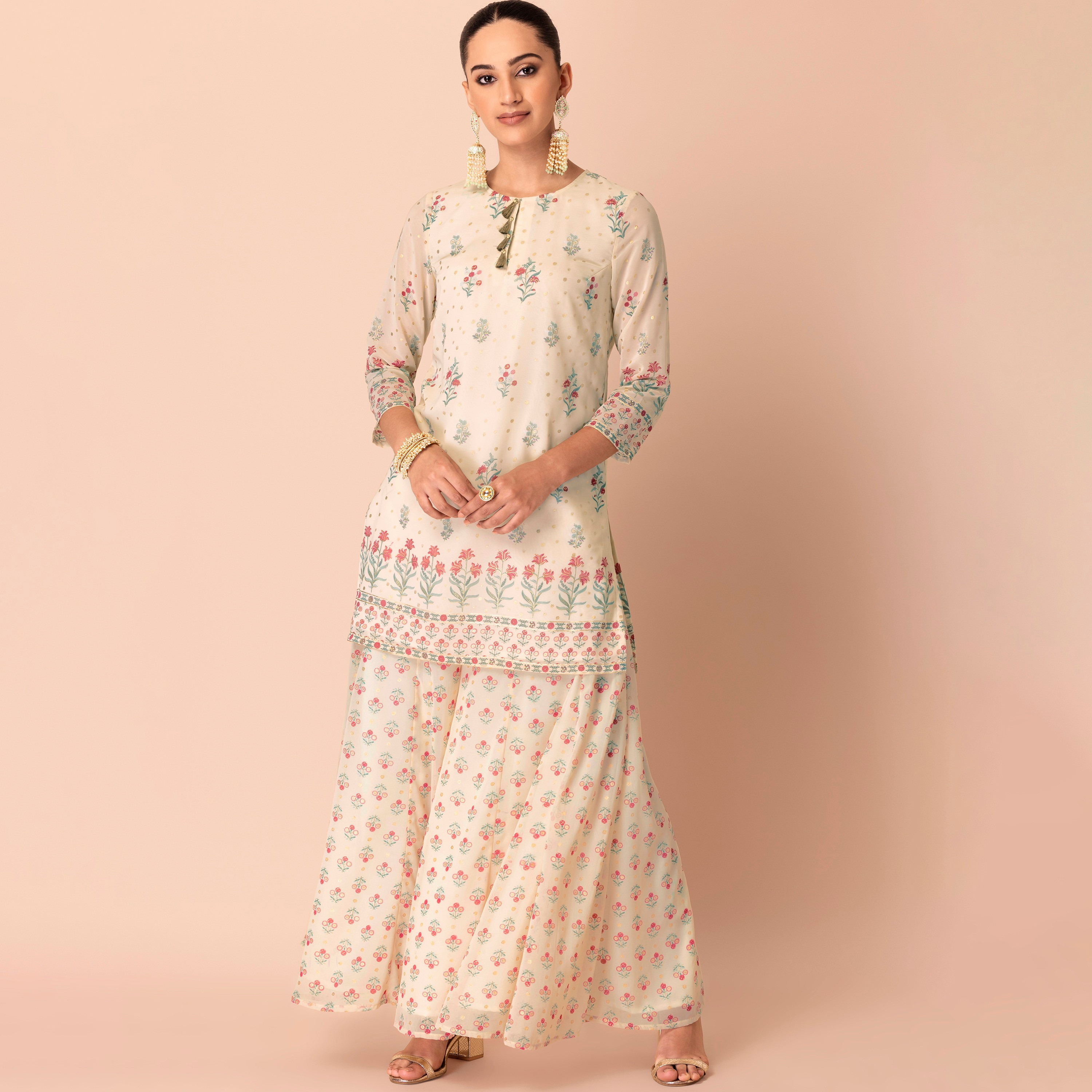 طقم كورتا مع بالازو من قطعتين ذو جورجيت مع مطبوع من إنديا فويل برقبة مستديرة مطبوعة-women-clothing-ethnicwear-salwarsuits-image-1