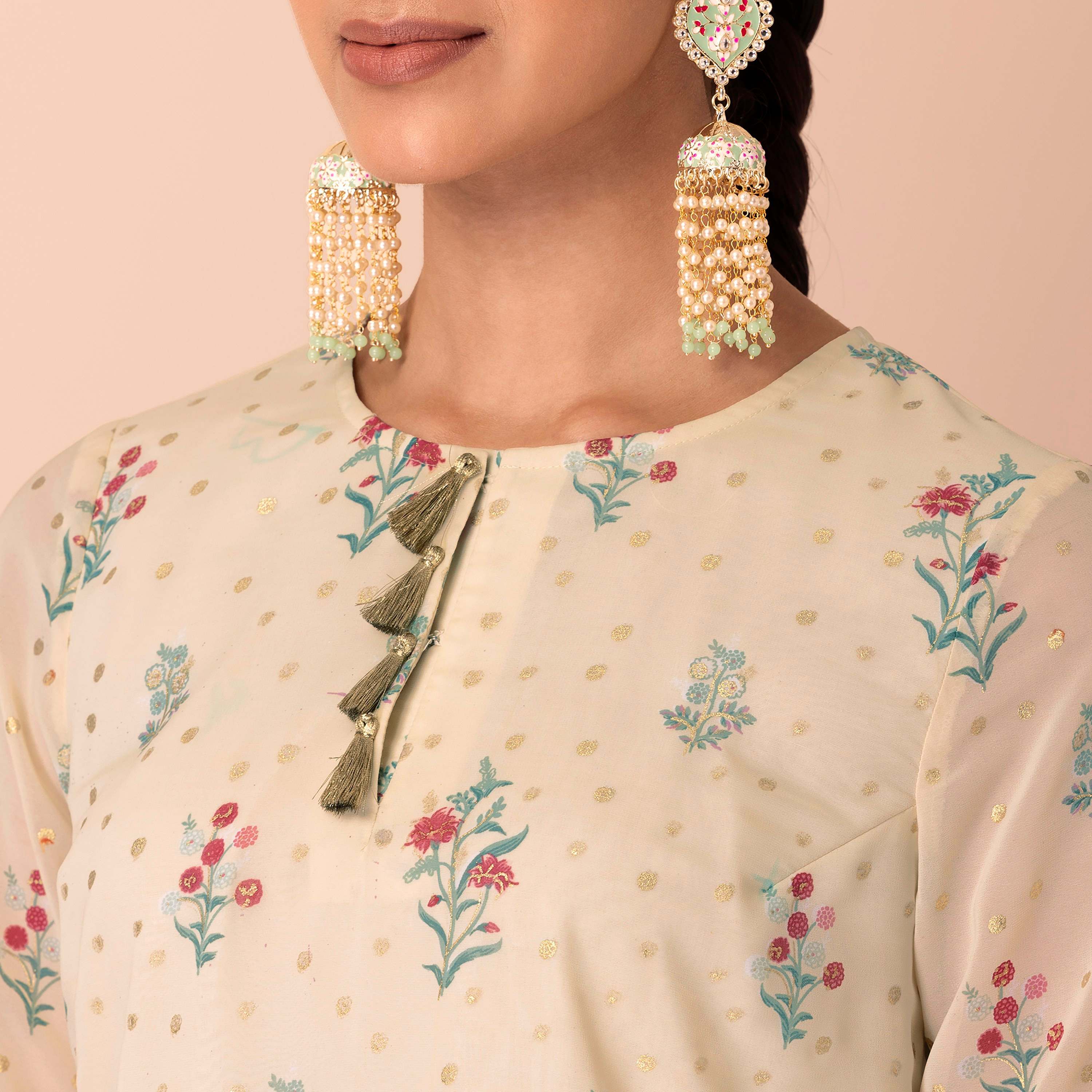 طقم كورتا مع بالازو من قطعتين ذو جورجيت مع مطبوع من إنديا فويل برقبة مستديرة مطبوعة-women-clothing-ethnicwear-salwarsuits-image-3