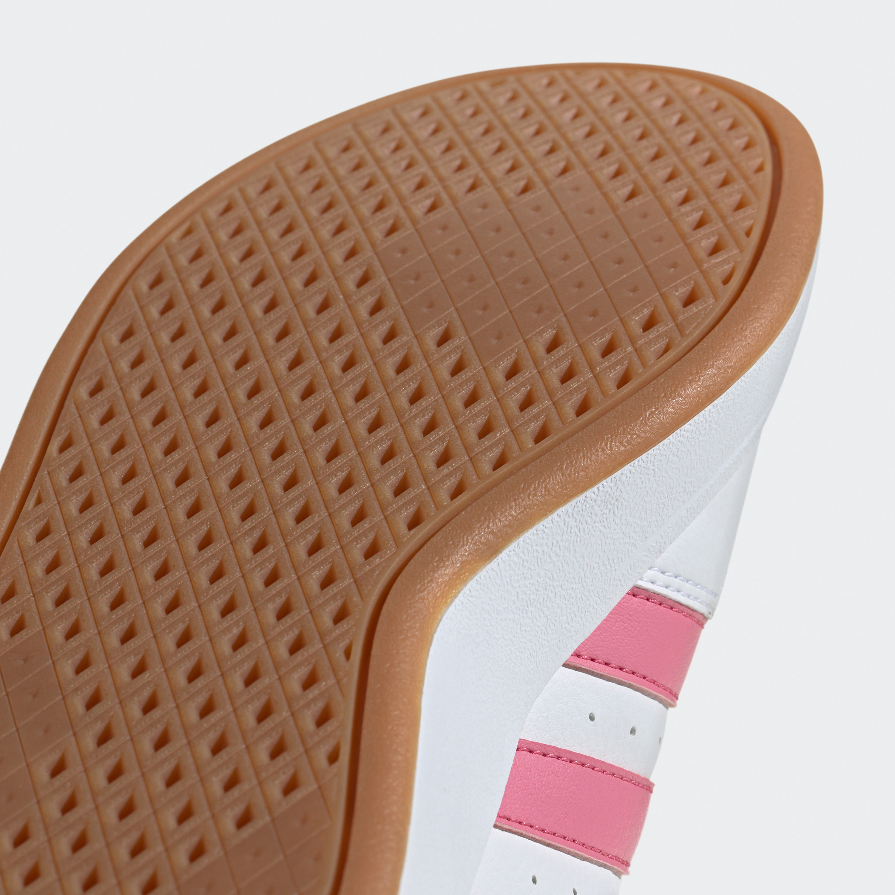 حذاء سنيكرز بريكنت 2.0 للسيدات من أديداس ID0480|OE-sports-women-shoes-image-15