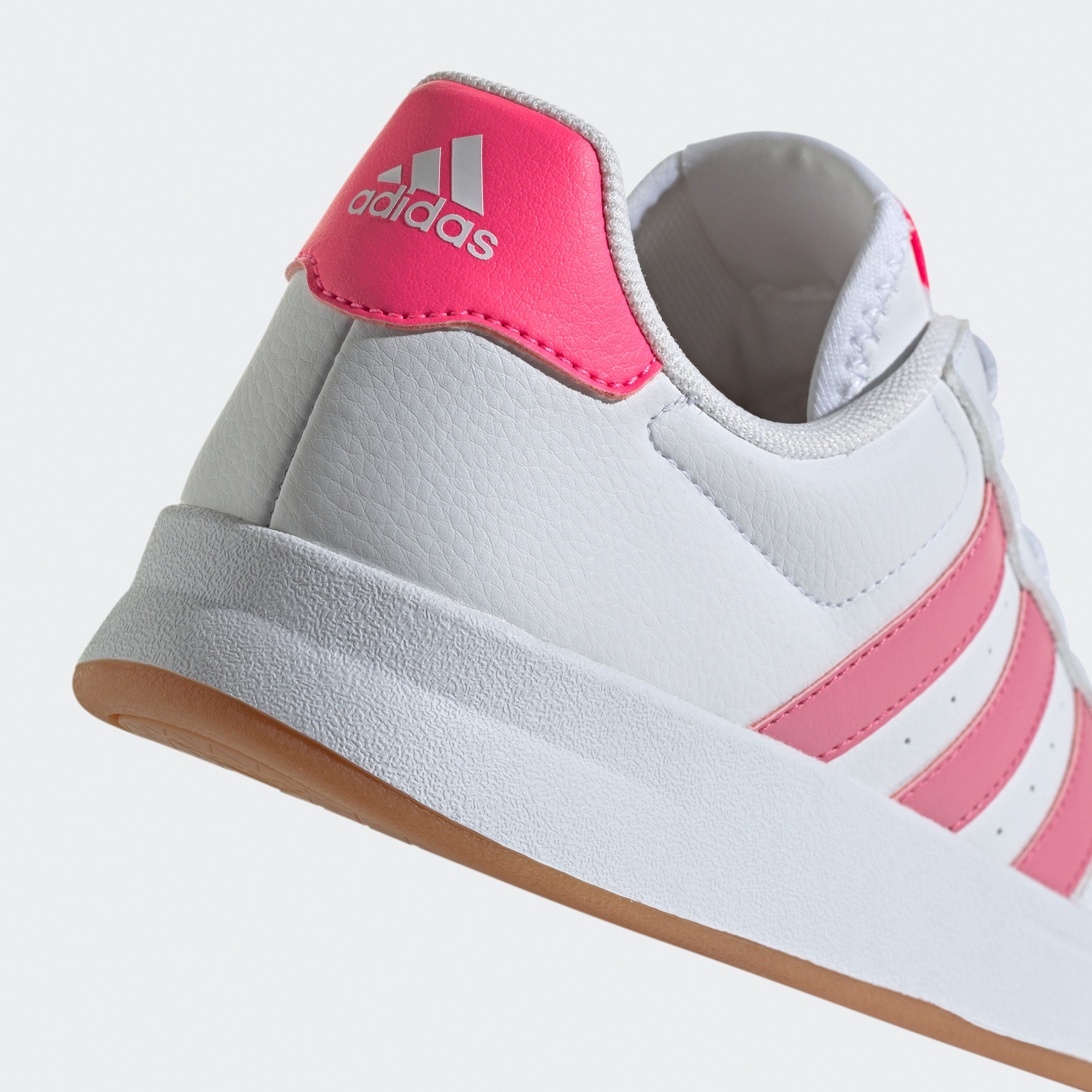 حذاء سنيكرز بريكنت 2.0 للسيدات من أديداس ID0480|OE-sports-women-shoes-image-16