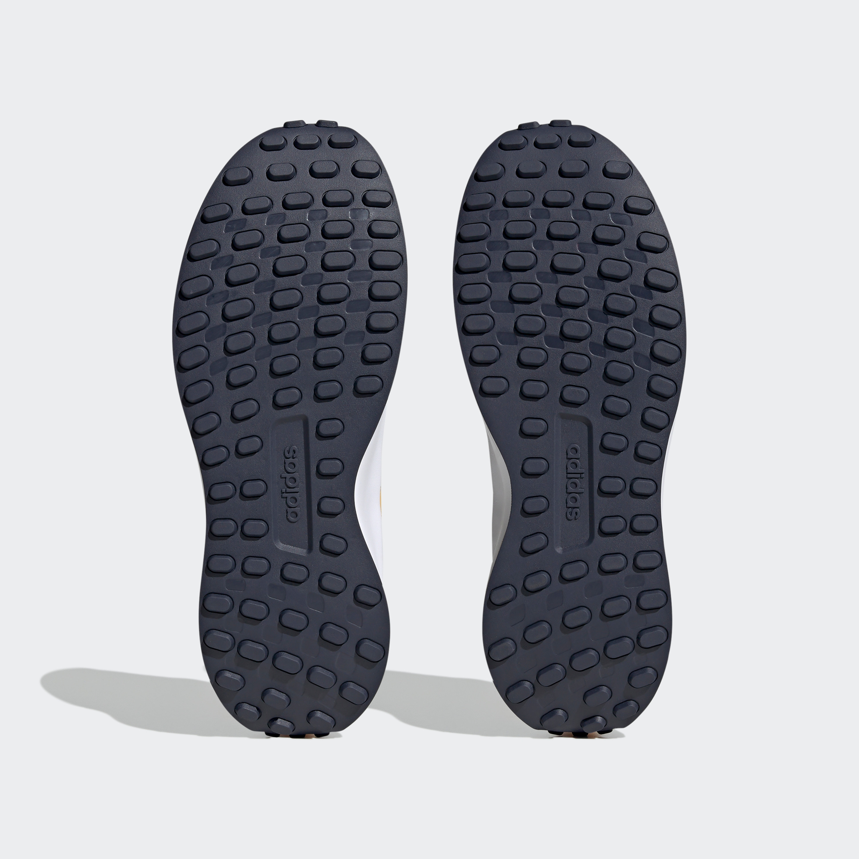 حذاء الجري لايف ستايل 70s للرجال من اديداس| او اي-sports-men-shoes-image-12
