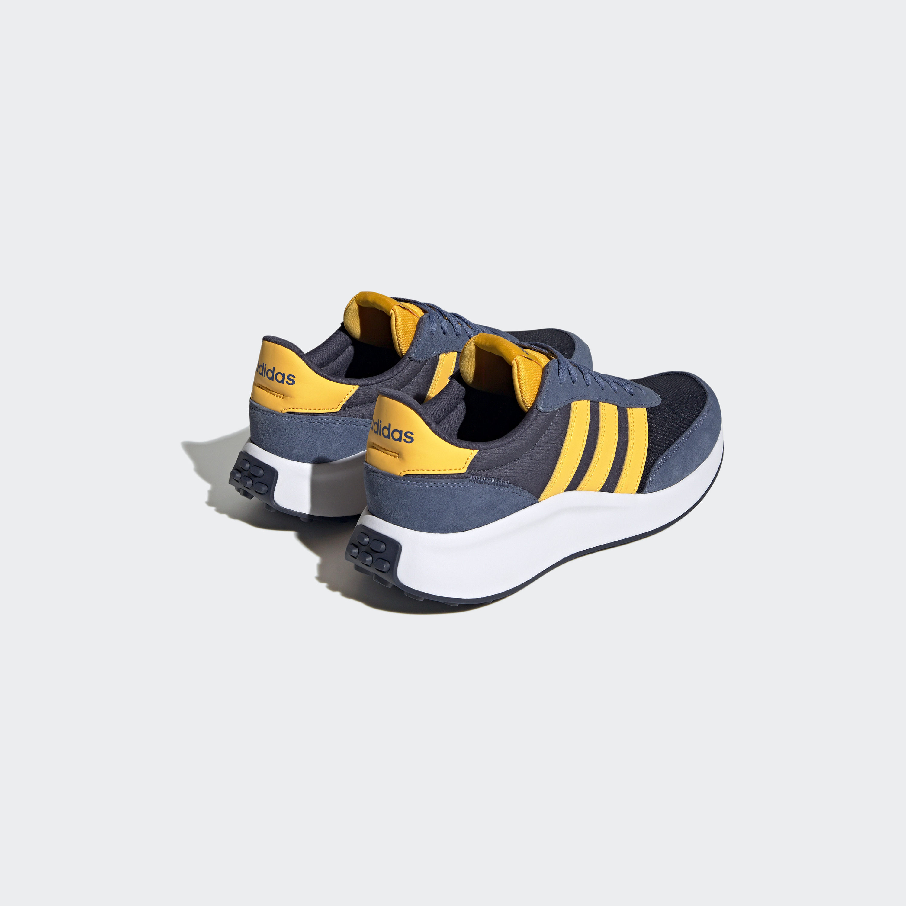 حذاء الجري لايف ستايل 70s للرجال من اديداس| او اي-sports-men-shoes-image-13