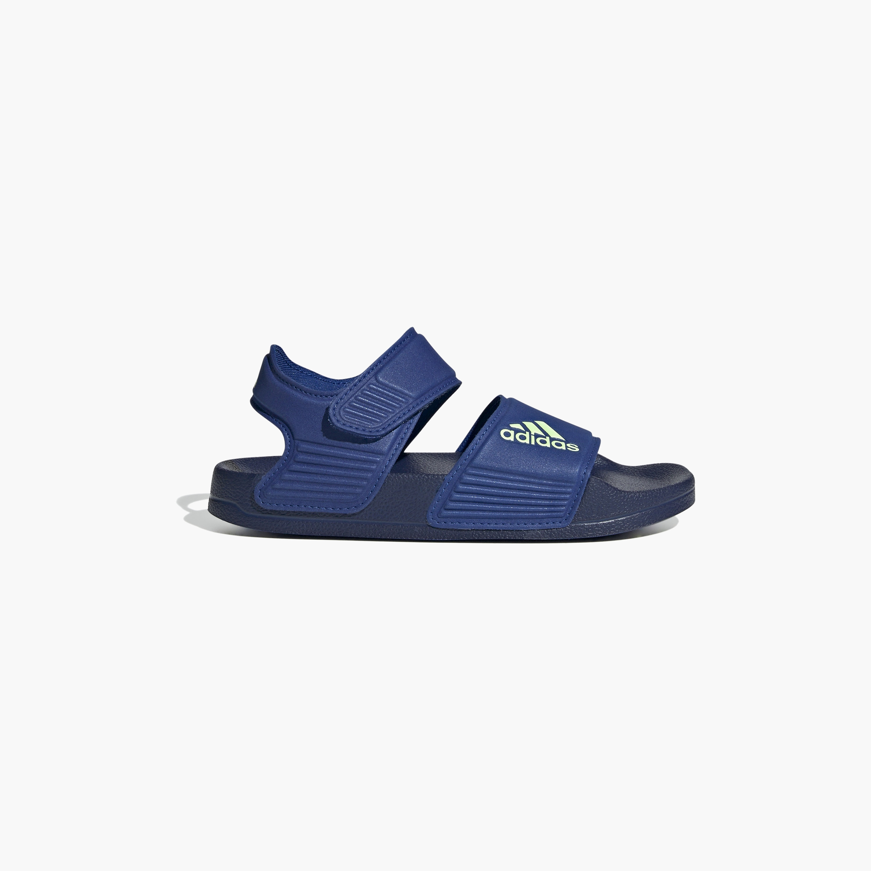 صنادل ذو أديليت للأولاد من أديداس ID2626 | OE-boys-shoes-sandals-image-2