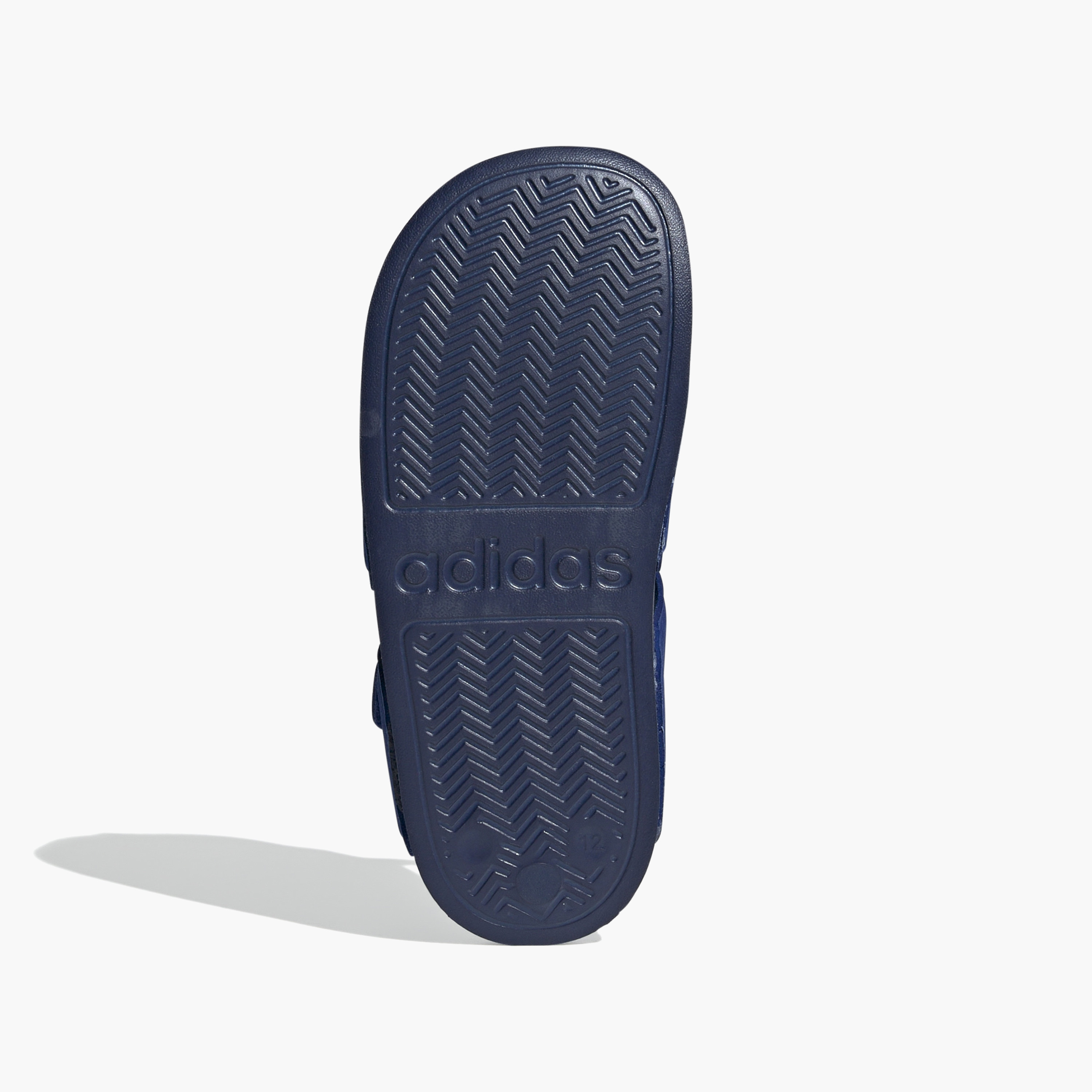 صنادل ذو أديليت للأولاد من أديداس ID2626 | OE-boys-shoes-sandals-image-5