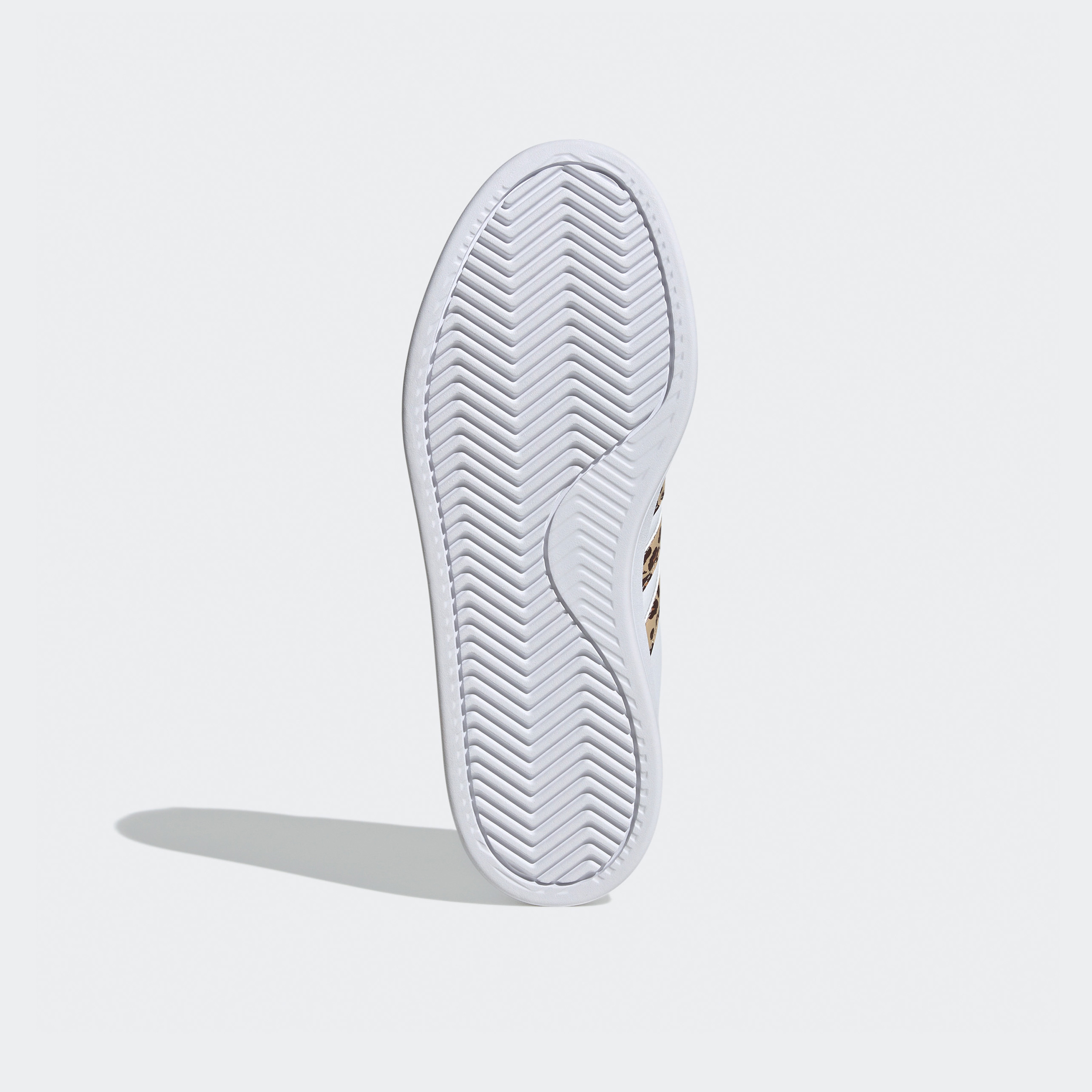أديداس - حذاء رياضي جراند كورت 2.0 للنساء ID2994-sports-women-shoes-image-5