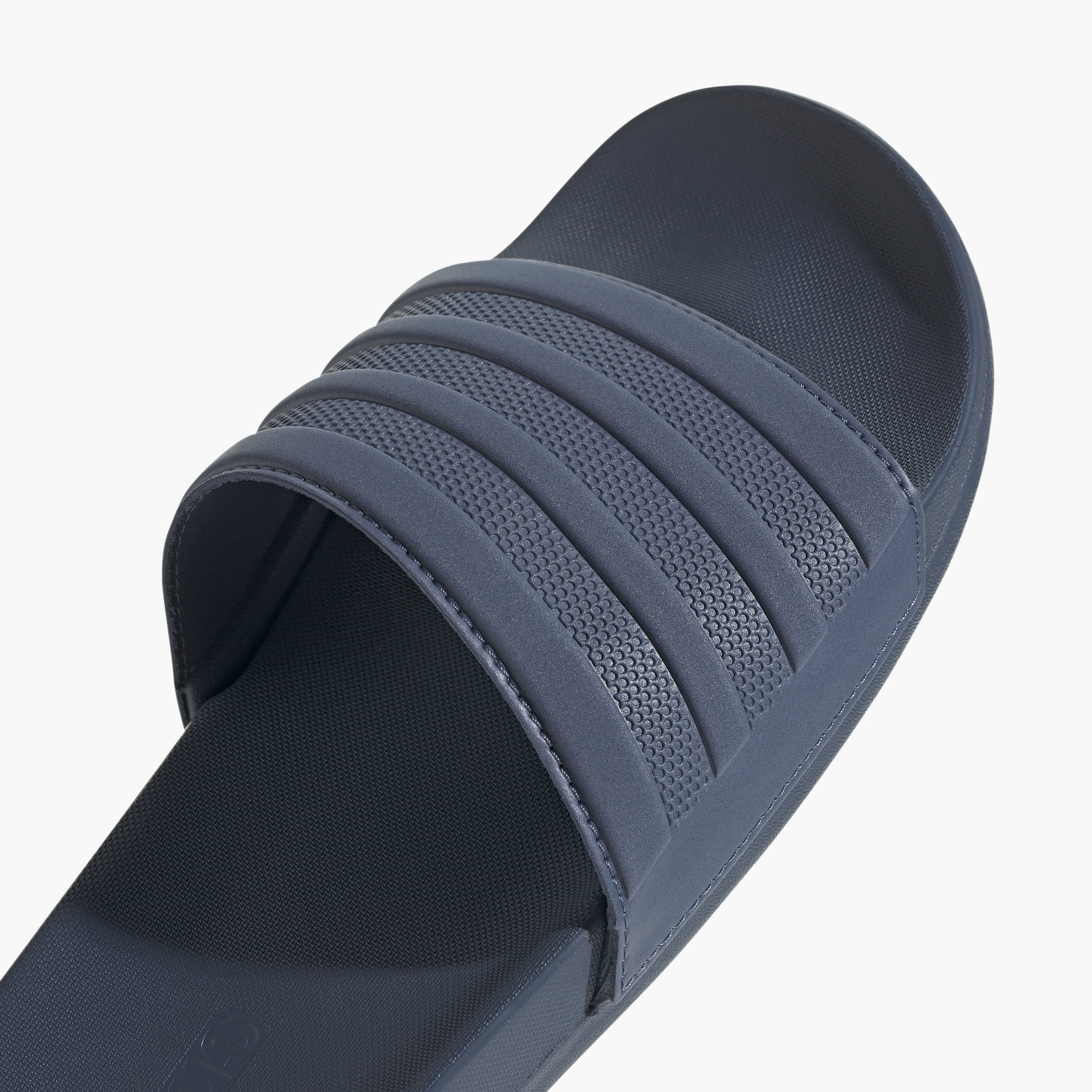 سلايدس ذو أديليت كومفورت للرجال من أديداس | OE-men-shoes-flipflopsandslides-image-7