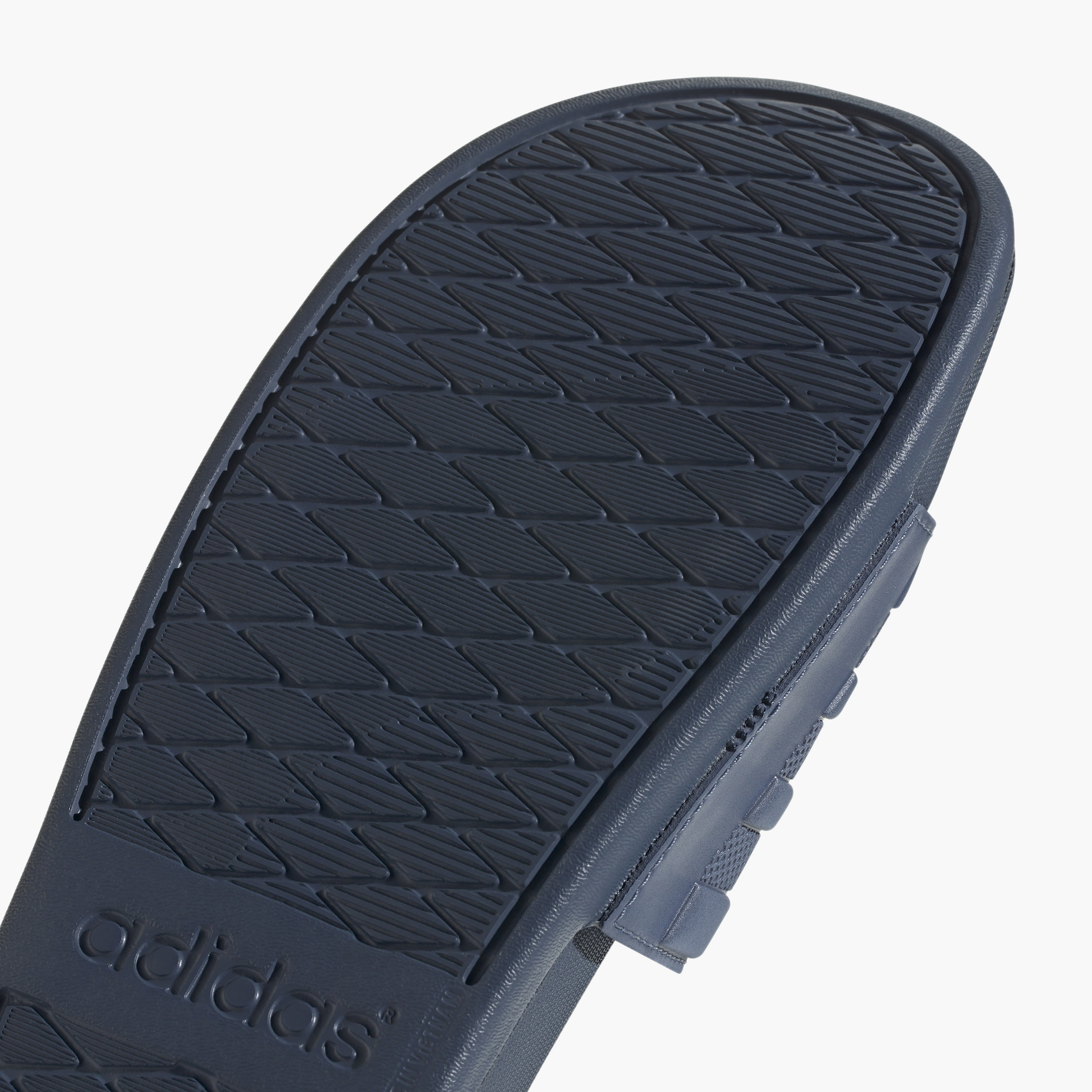 سلايدس ذو أديليت كومفورت للرجال من أديداس | OE-men-shoes-flipflopsandslides-image-8