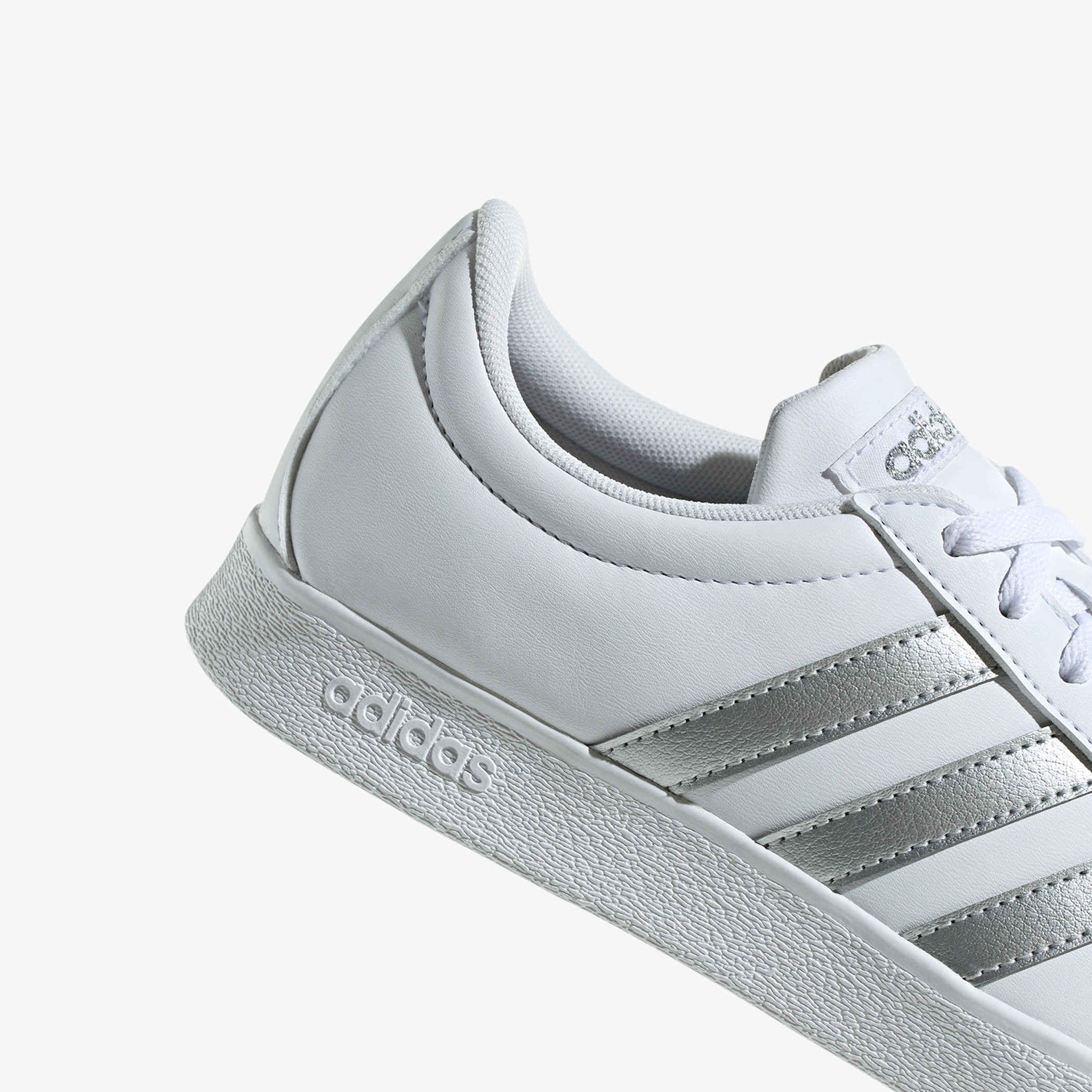 حذاء تنس برباط إغلاق للنساء من أديداس - VL COURT BASE-sports-women-shoes-image-8