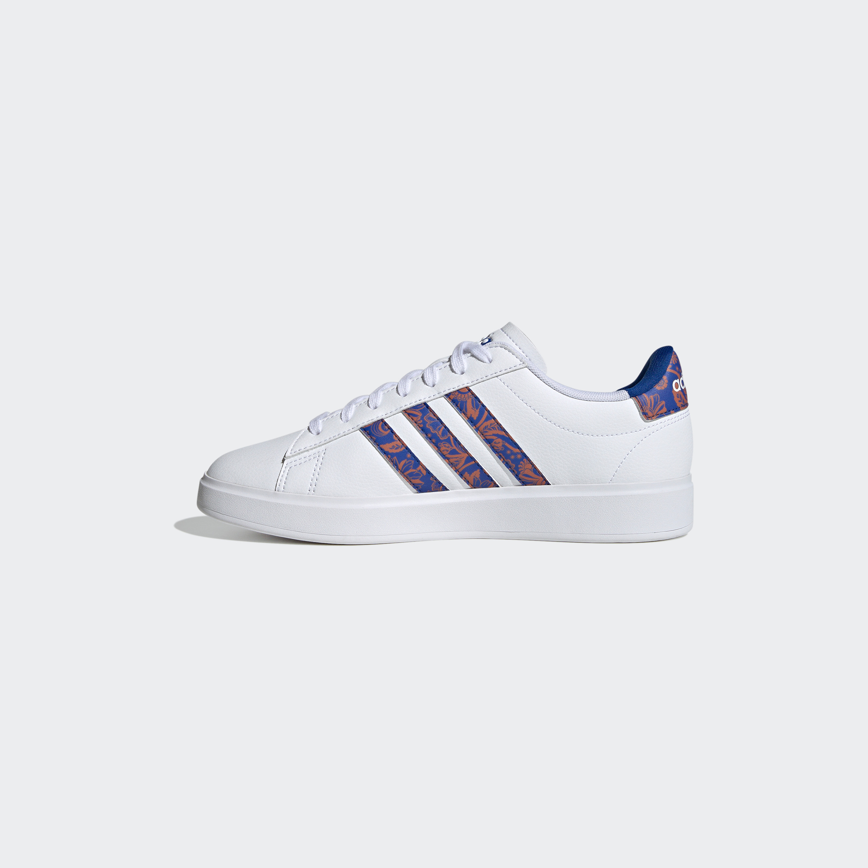 حذاء جراند كورت 2.0 رياضي للنساء من اديداس| او اي-sports-women-shoes-image-3