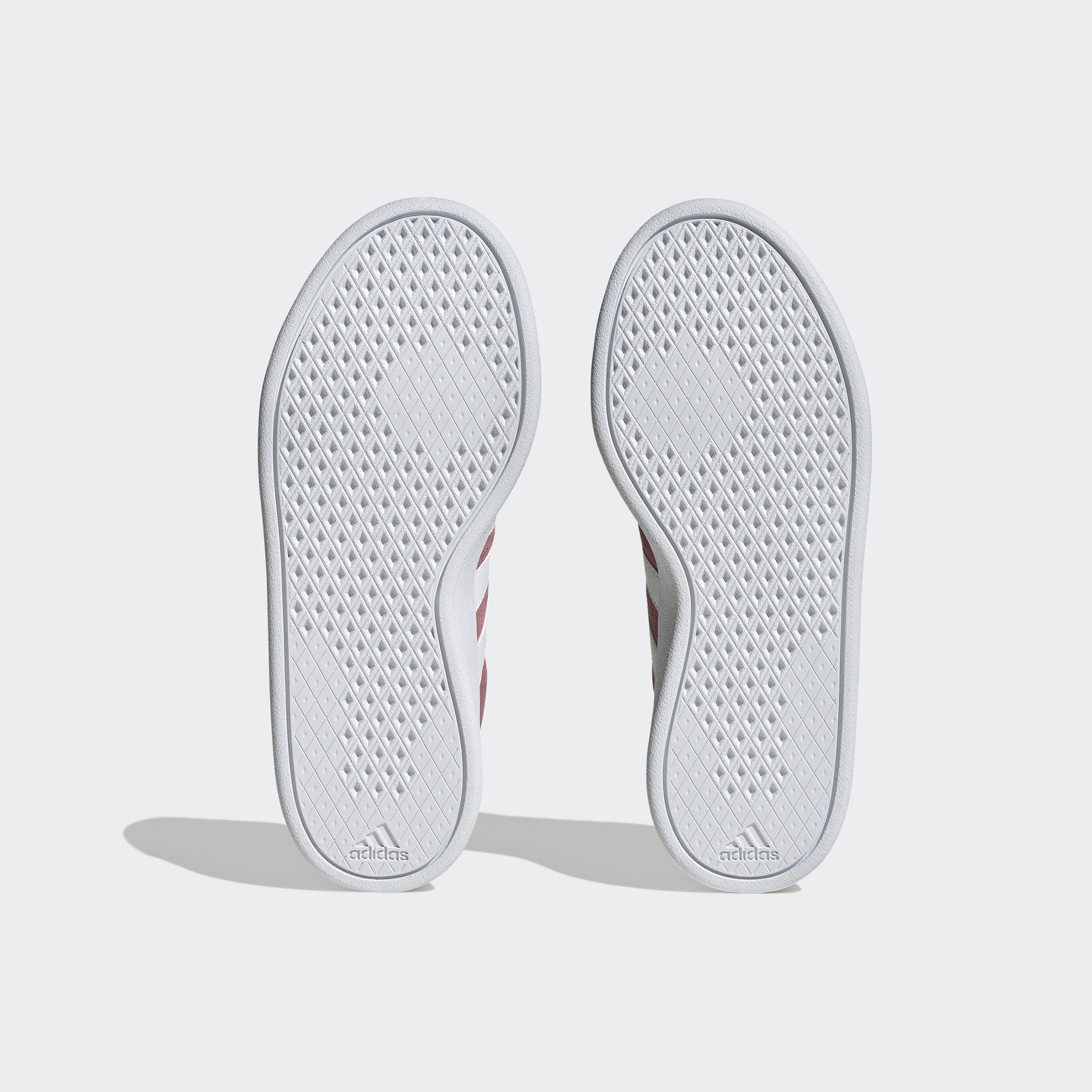 حذاء بريكنيت 2.0 رياضي للنساء من اديداس| او اي-women-shoes-sneakers-image-12