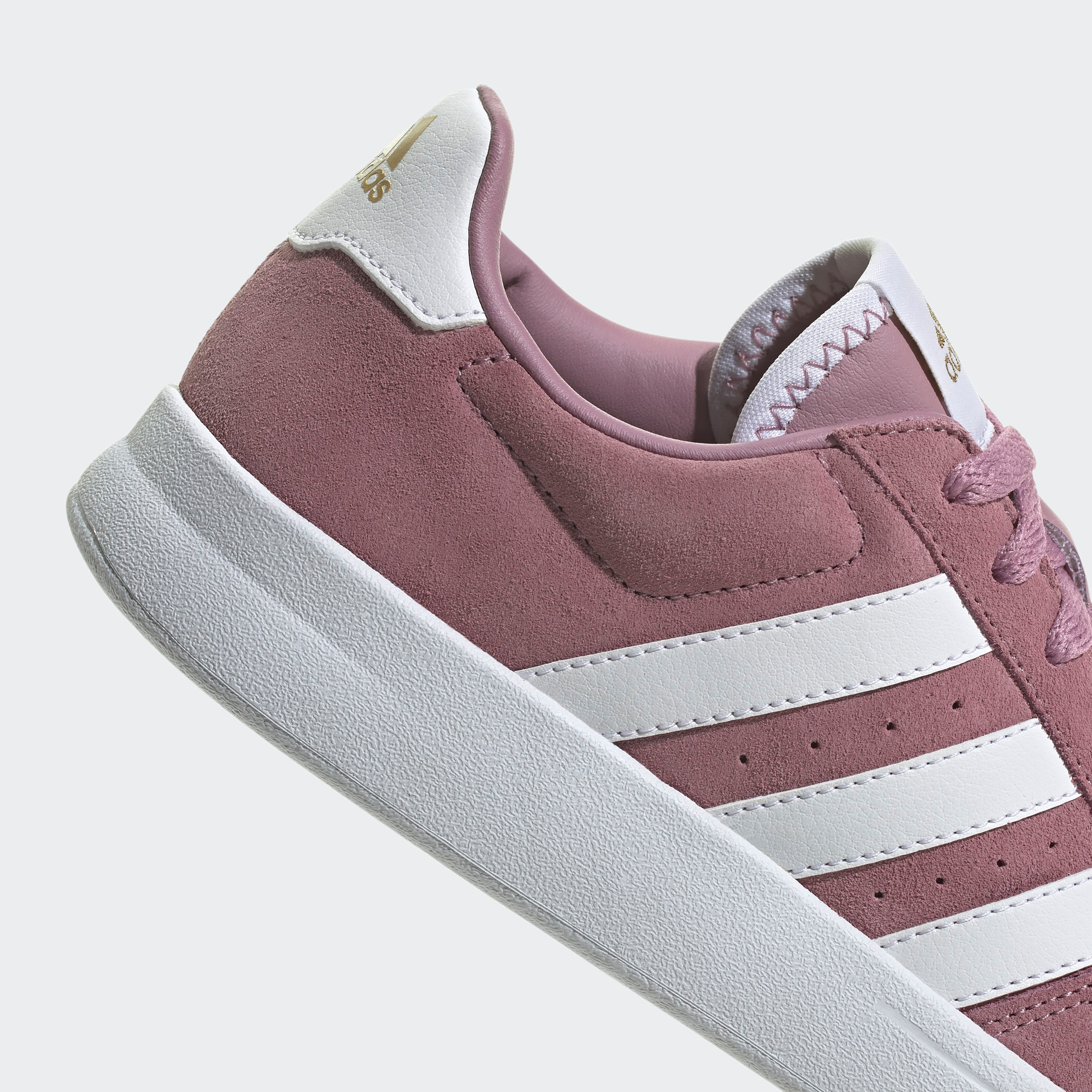 حذاء بريكنيت 2.0 رياضي للنساء من اديداس| او اي-women-shoes-sneakers-image-14