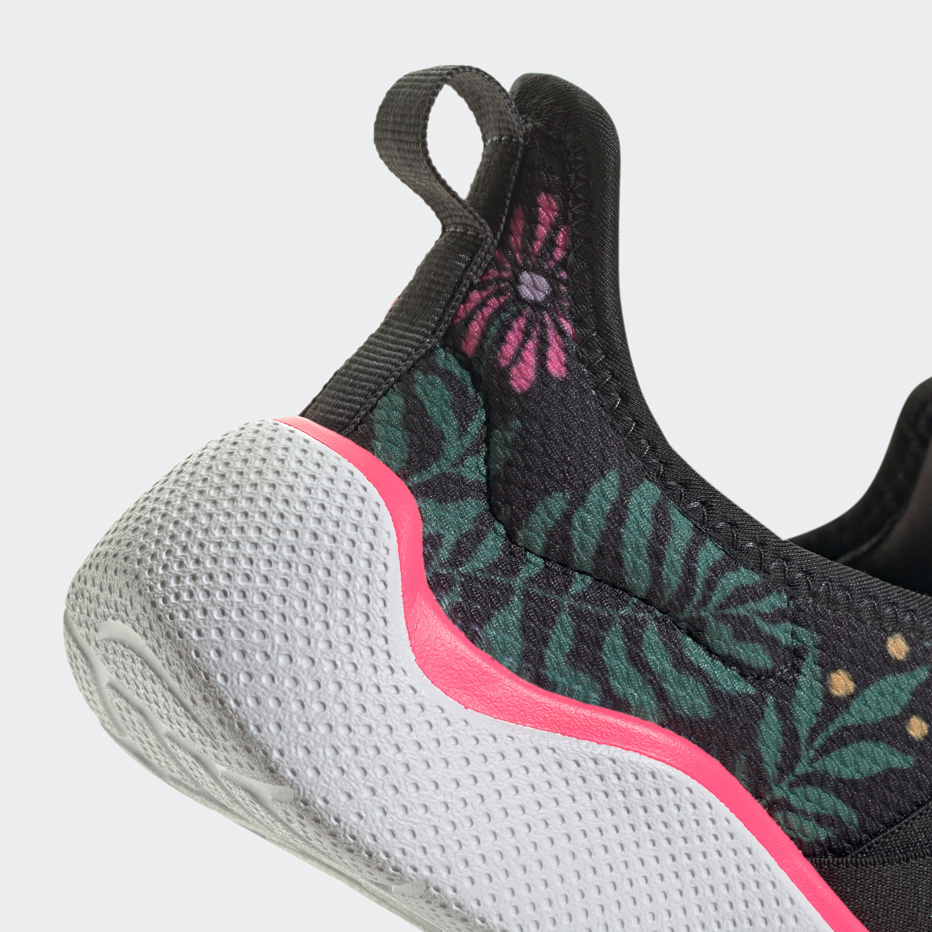 أديداس - حذاء الجري بيور موشن ادابت للنساء ID5652-sports-women-shoes-image-16