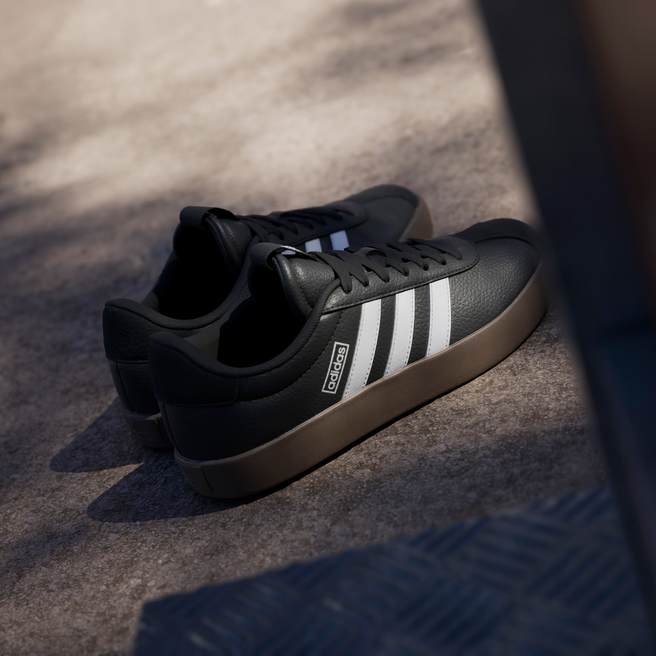 حذاء سنيكرز سادة برباط إغلاق للنساء من أديداس - VL COURT 3.0-women-shoes-sneakers-image-12