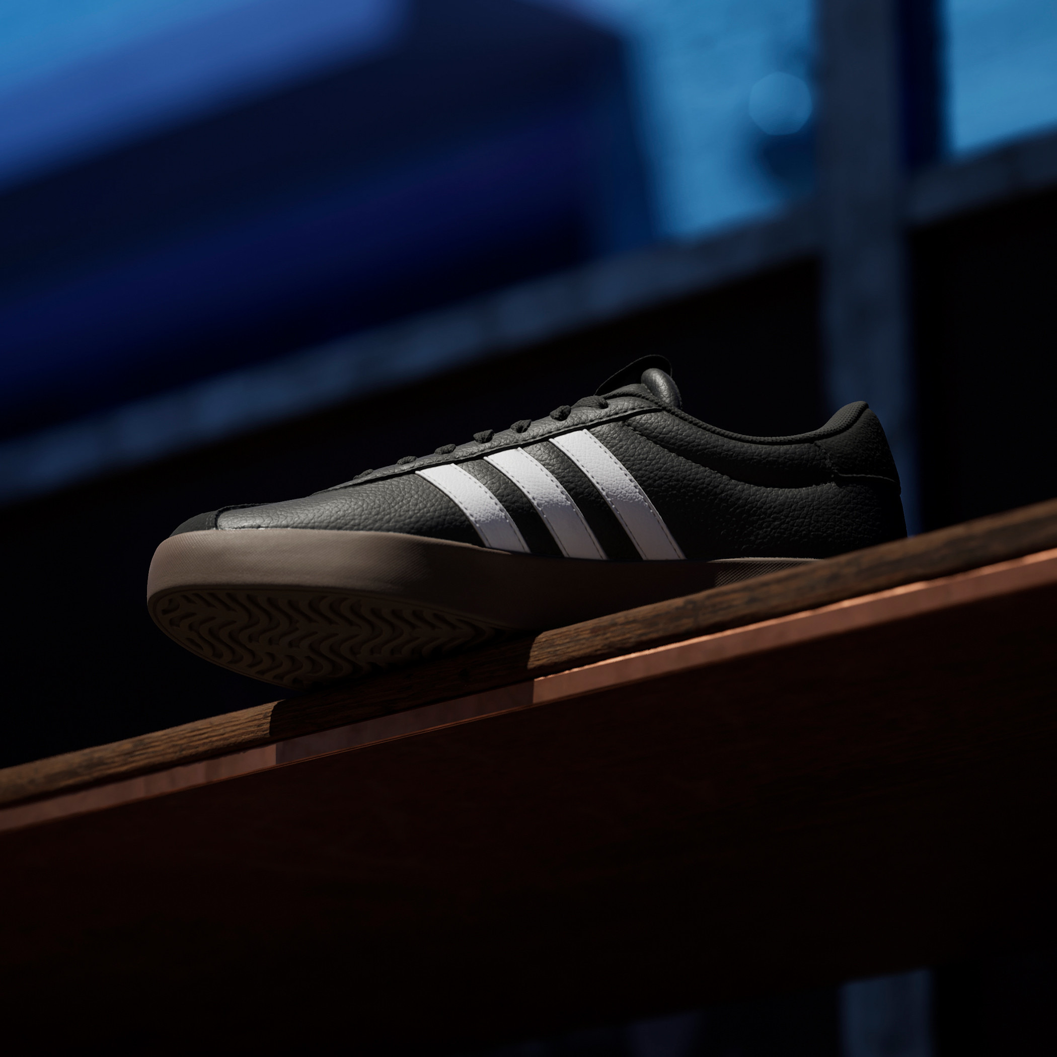 حذاء سنيكرز سادة برباط إغلاق للنساء من أديداس - VL COURT 3.0-women-shoes-sneakers-image-13