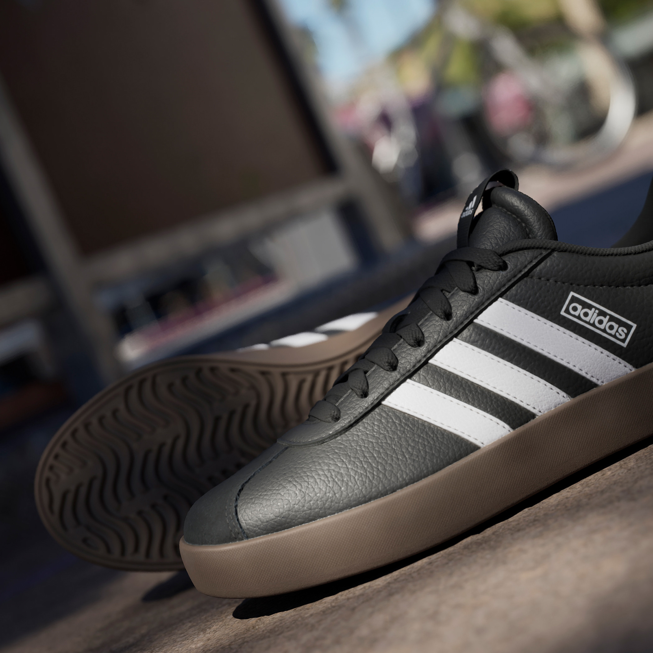 حذاء سنيكرز سادة برباط إغلاق للنساء من أديداس - VL COURT 3.0-women-shoes-sneakers-image-16