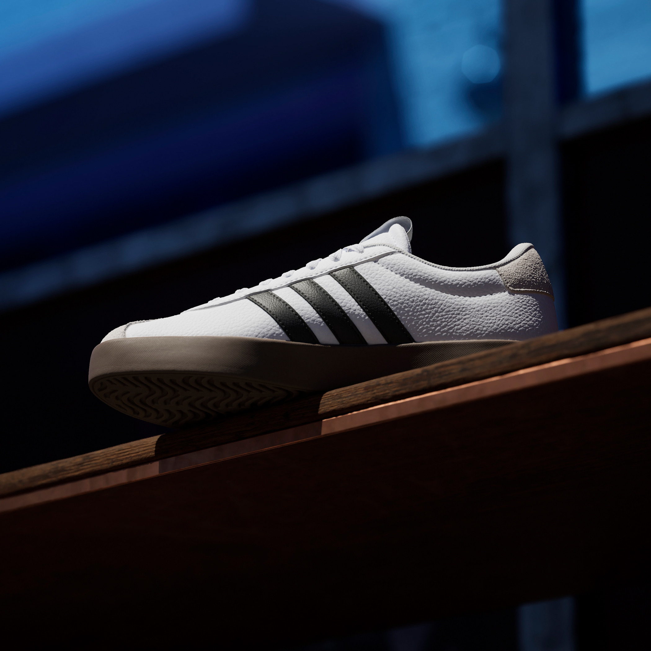 حذاء سنيكرز برباط إغلاق وألواح للنساء من أديداس - VL COURT 3.0-women-shoes-sneakers-image-14