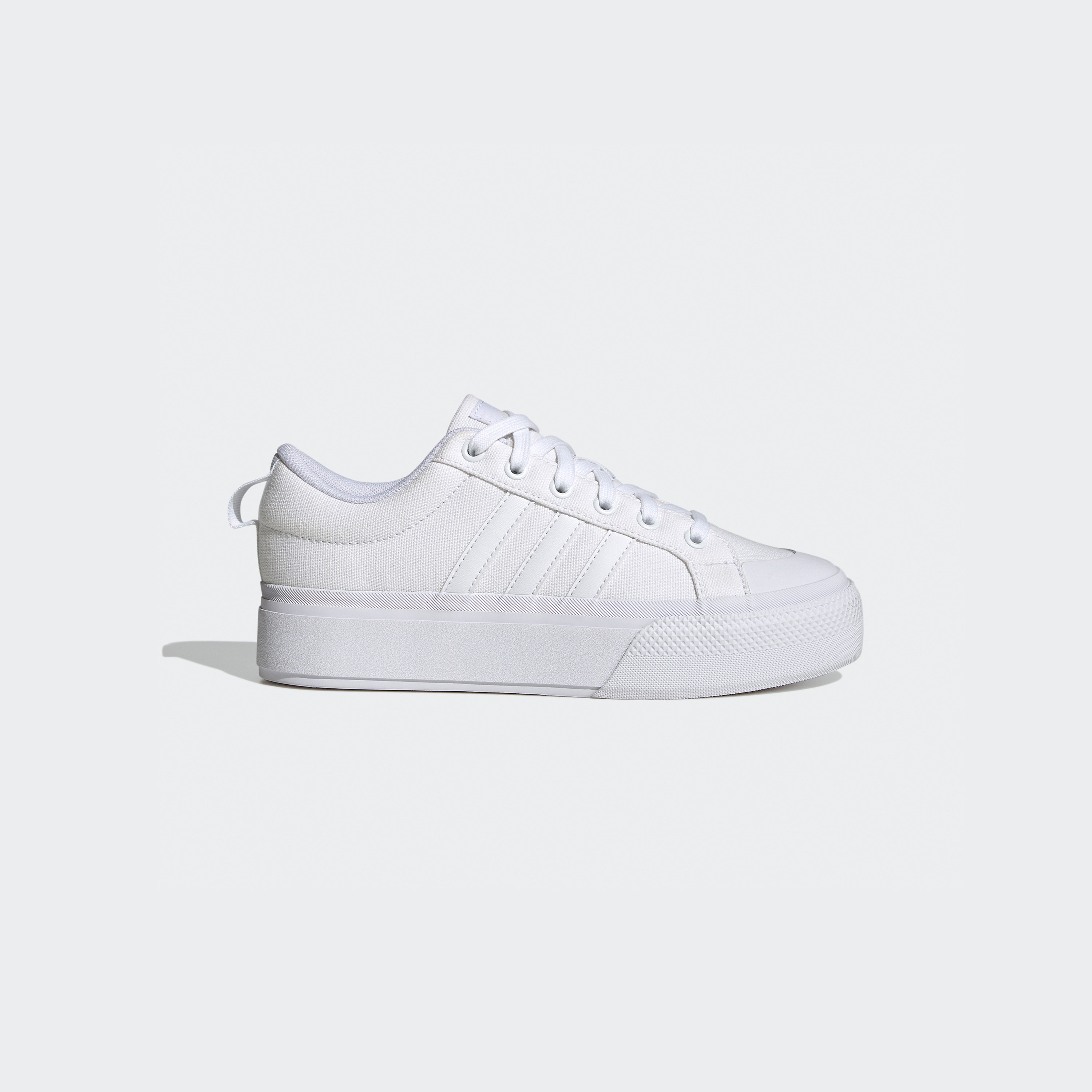 أديداس - حذاء رياضي برافادا 2.0 للنساء IE2309-women-shoes-sneakers-image-2