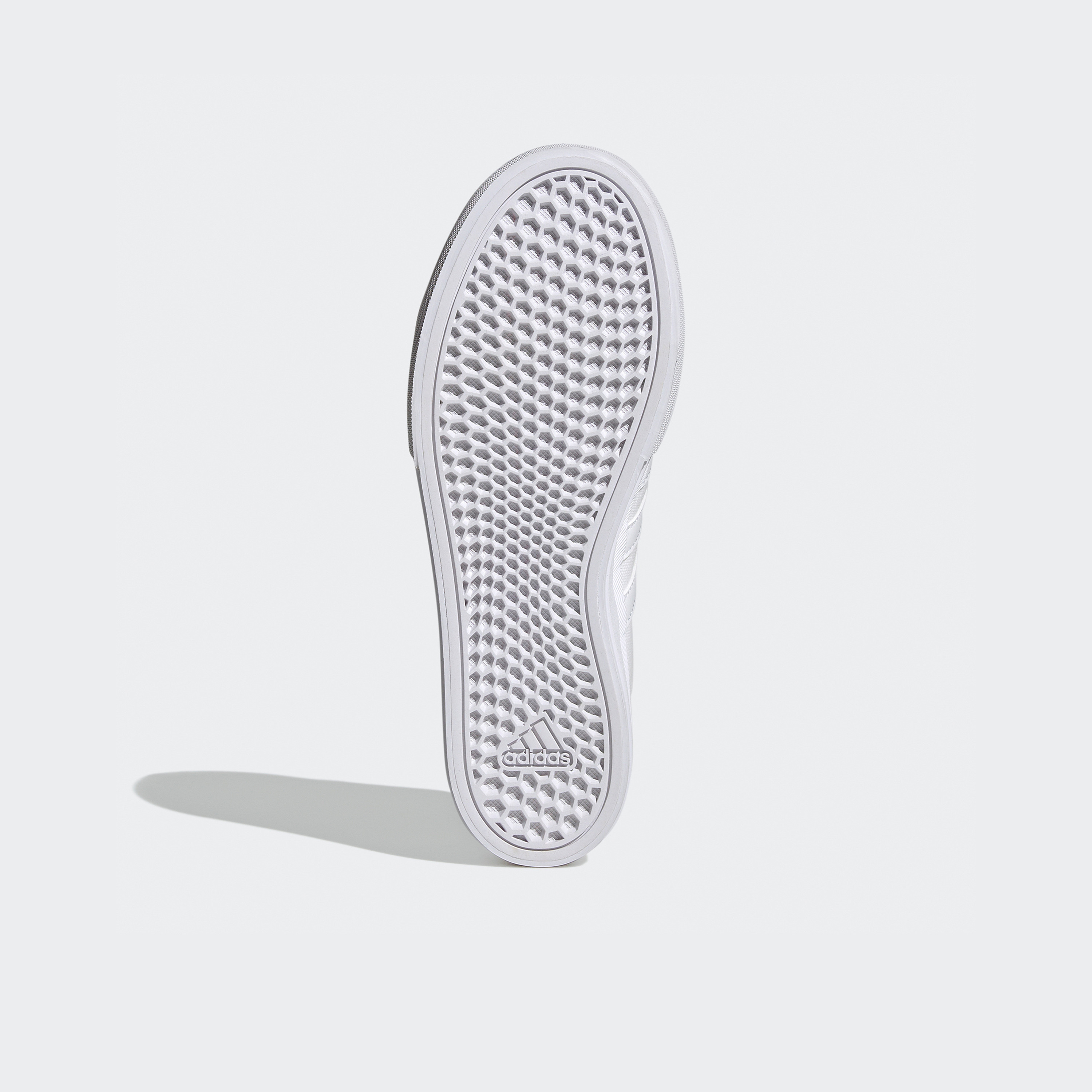 أديداس - حذاء رياضي برافادا 2.0 للنساء IE2309-women-shoes-sneakers-image-5