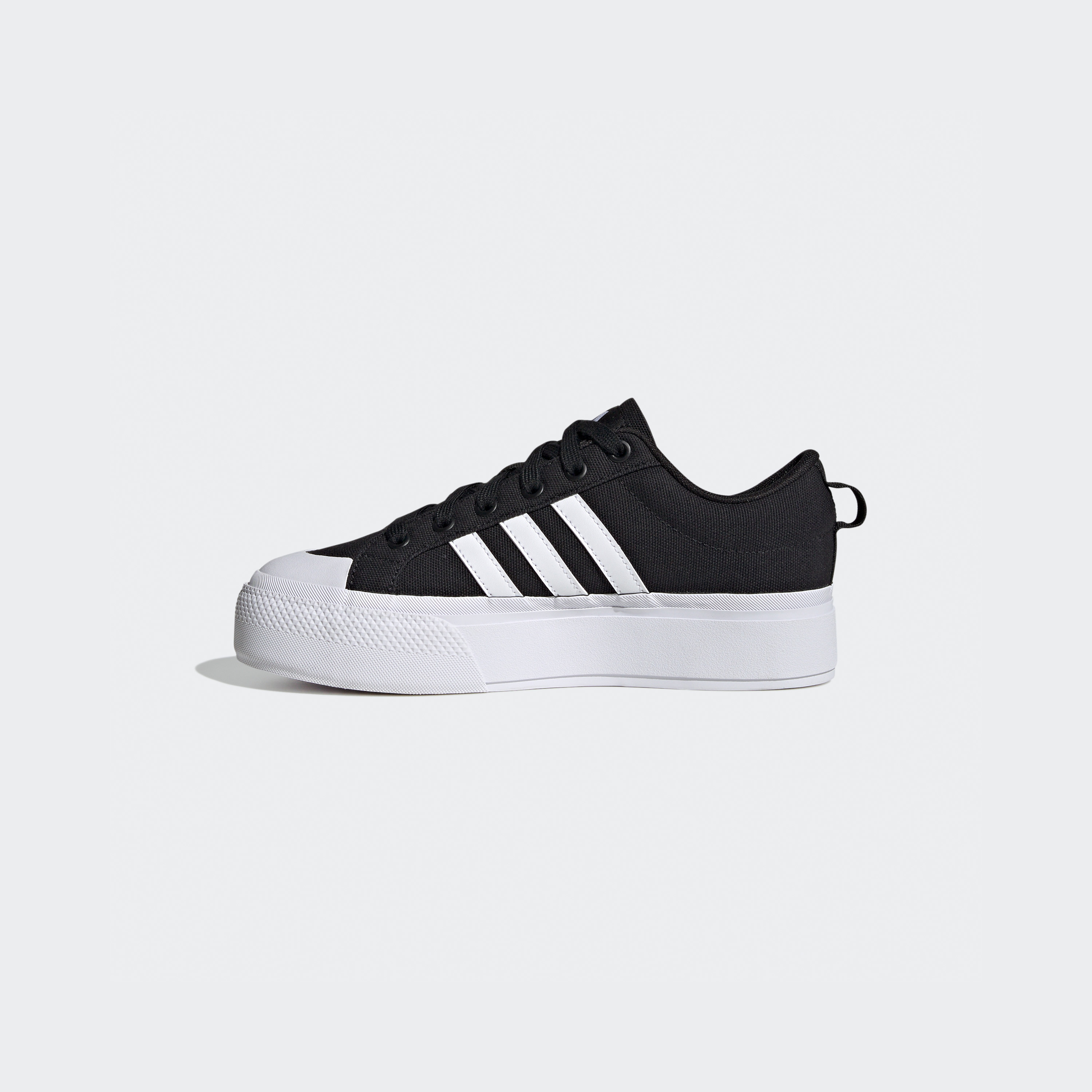 أديداس - حذاء رياضي برافادا 2.0 للنساء IE2309-women-shoes-sneakers-image-15
