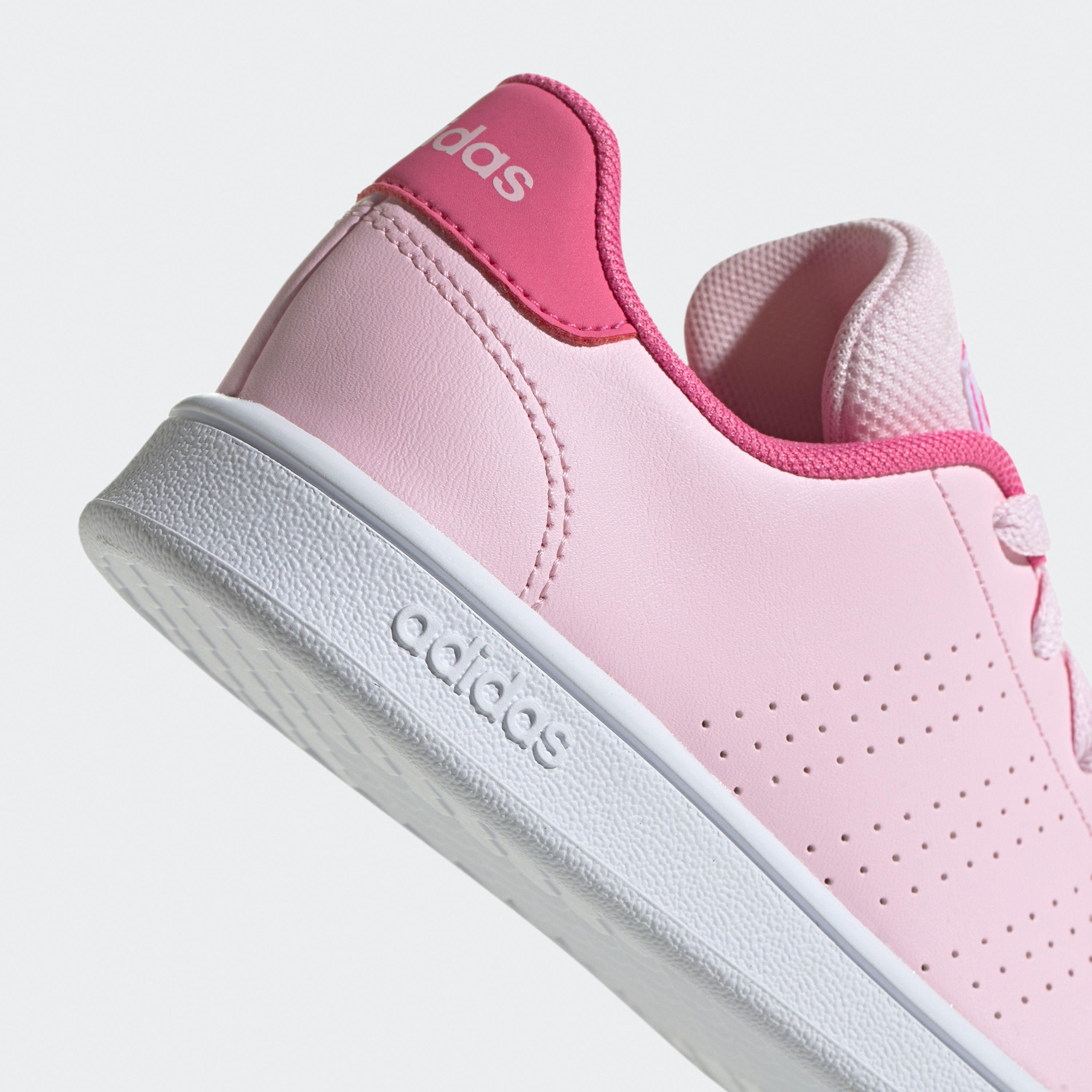 حذاء أدفانتدج لايفستايل كورت ذو رباط من أديداس كيدز GY6995|OE-girls-shoes-sneakers-image-7