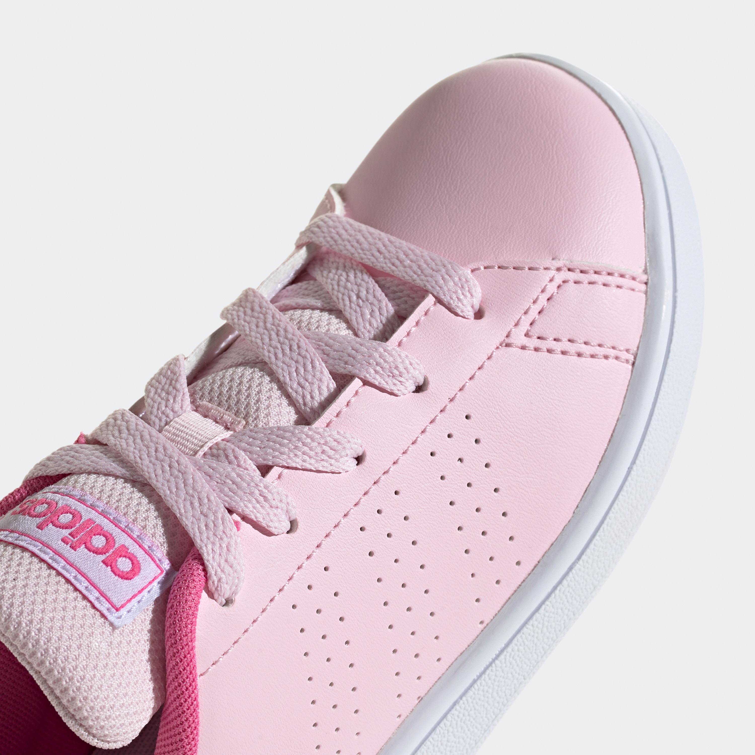 حذاء أدفانتدج لايفستايل كورت ذو رباط من أديداس كيدز GY6995|OE-girls-shoes-sneakers-image-8