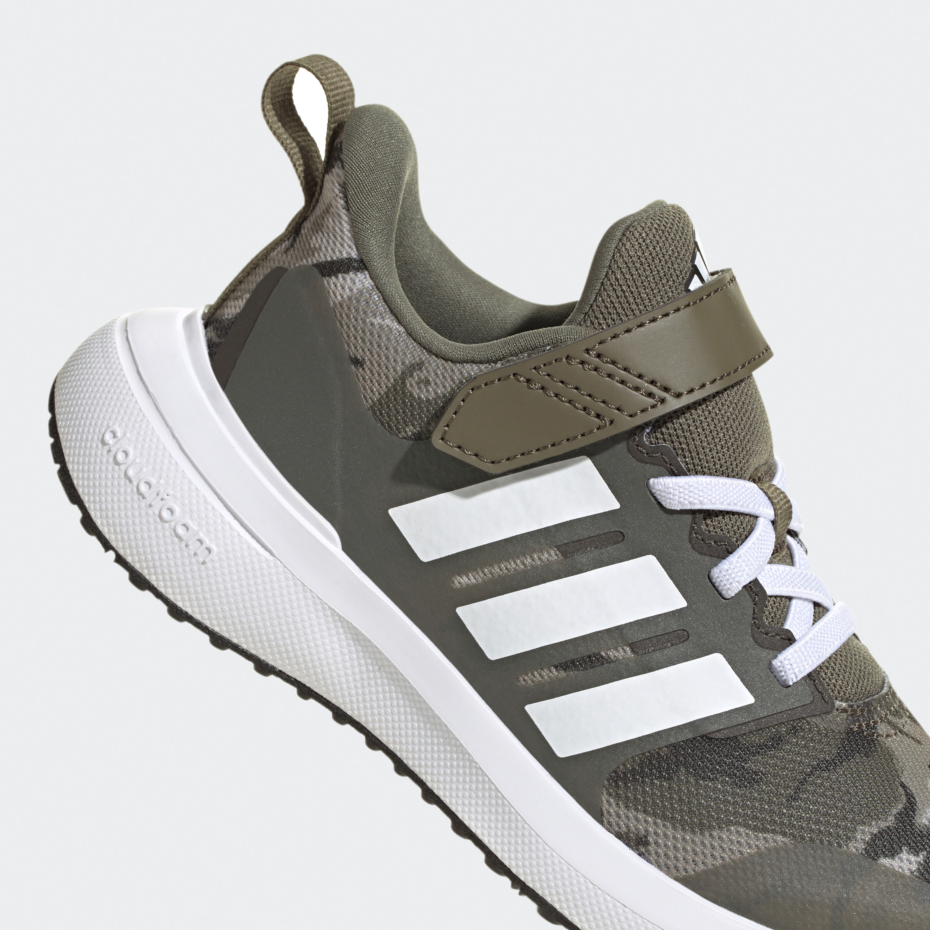 حذاء الجري فورتاران 2.0 من الفوم السحابي ذو رباط علوي مرن من أديداس كيدز IE3395|OE-sports-boys-shoes-image-8