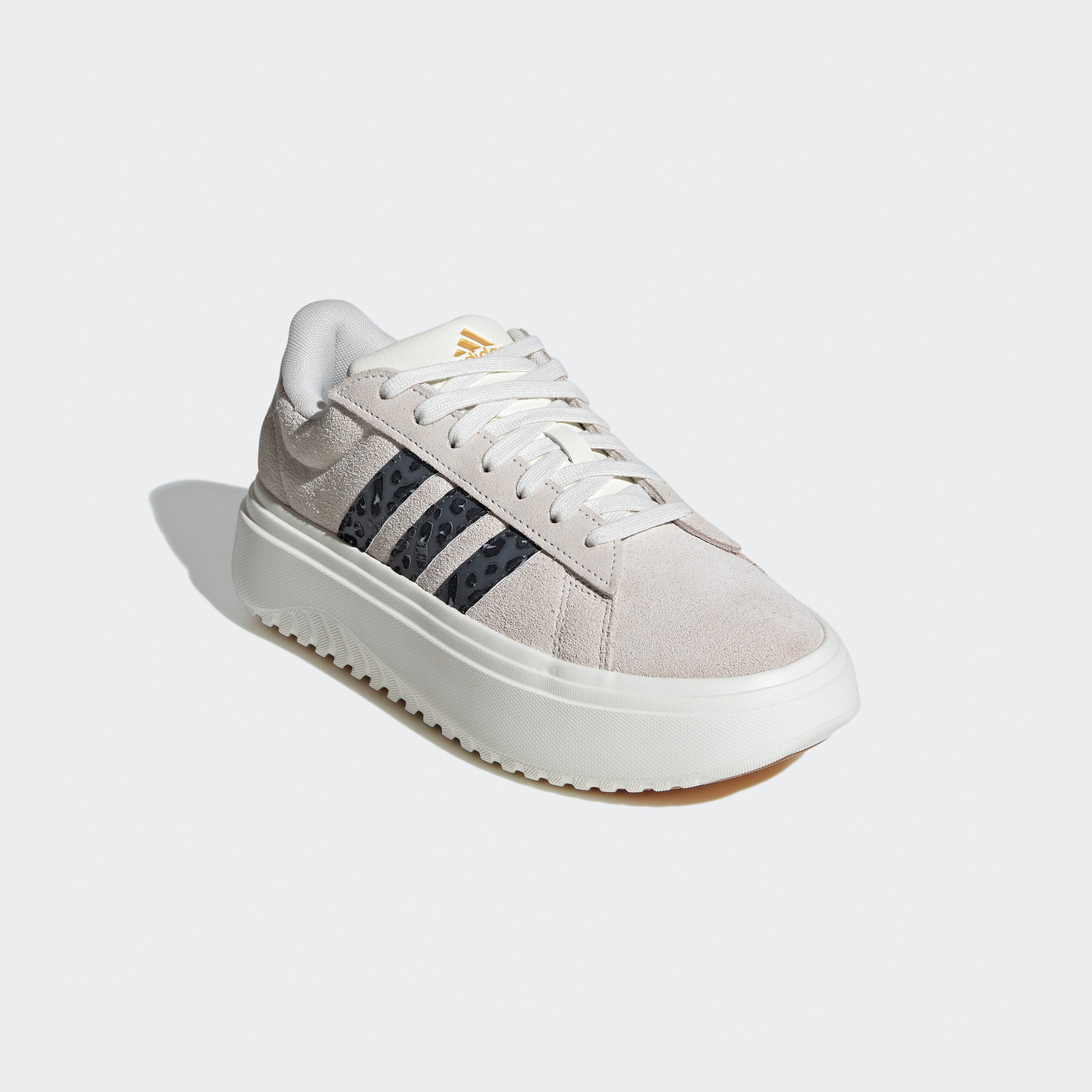 أديداس - حذاء رياضي جراند كورت بلاتفورم للنساء IE3620-sports-women-shoes-image-1