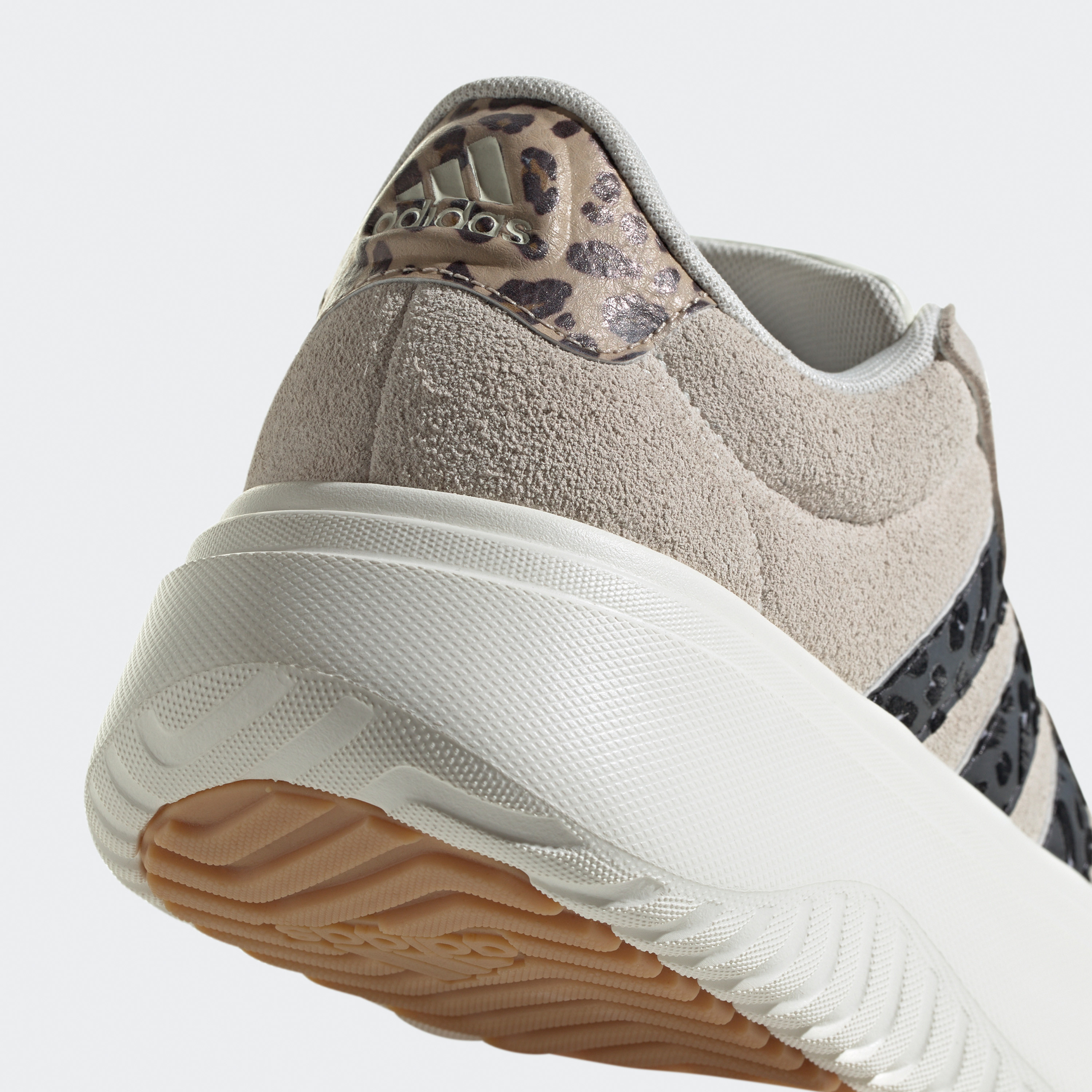 أديداس - حذاء رياضي جراند كورت بلاتفورم للنساء IE3620-sports-women-shoes-image-10