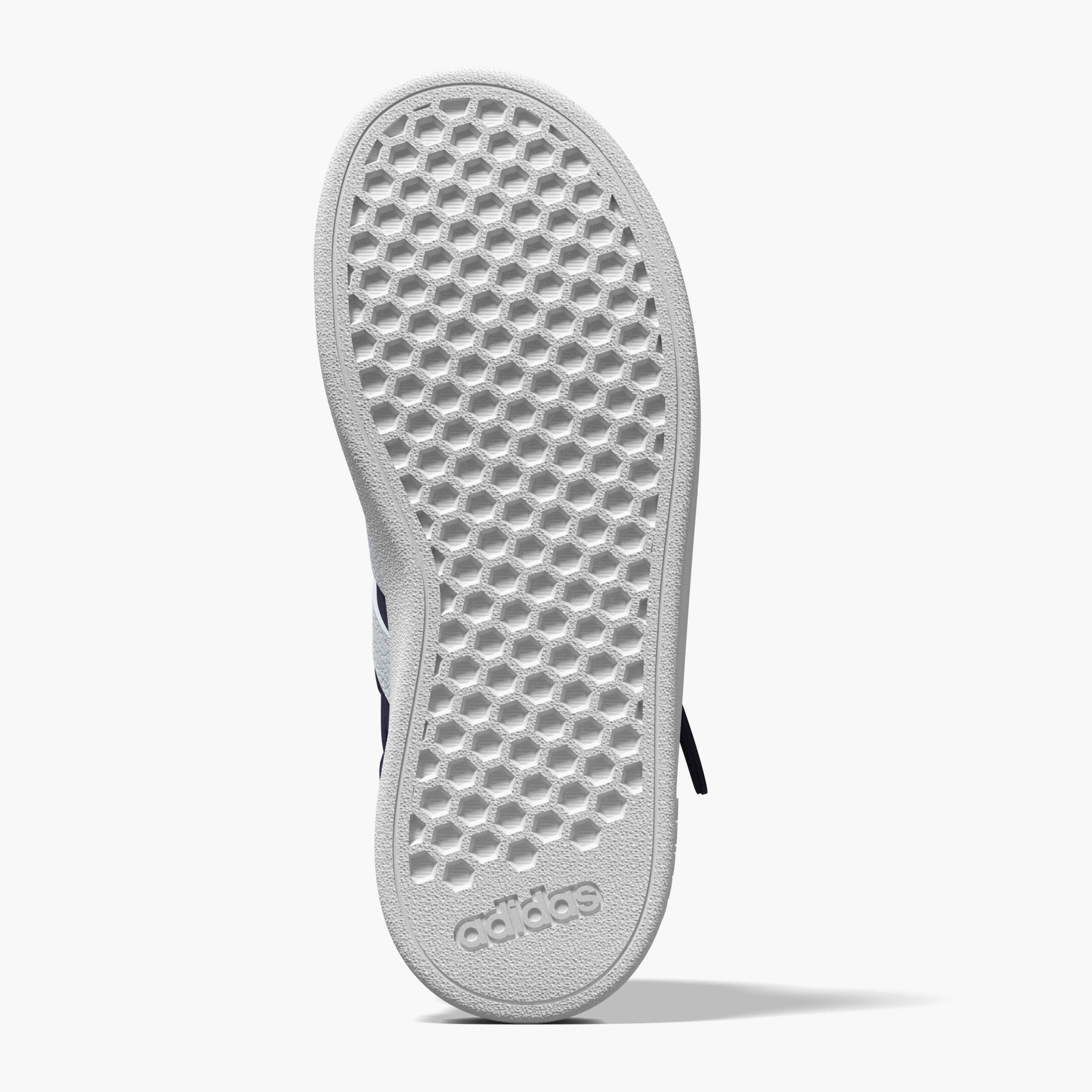سنيكرز أديداس ذو جراند كورت للاولاد | OE-sports-boys-shoes-image-4