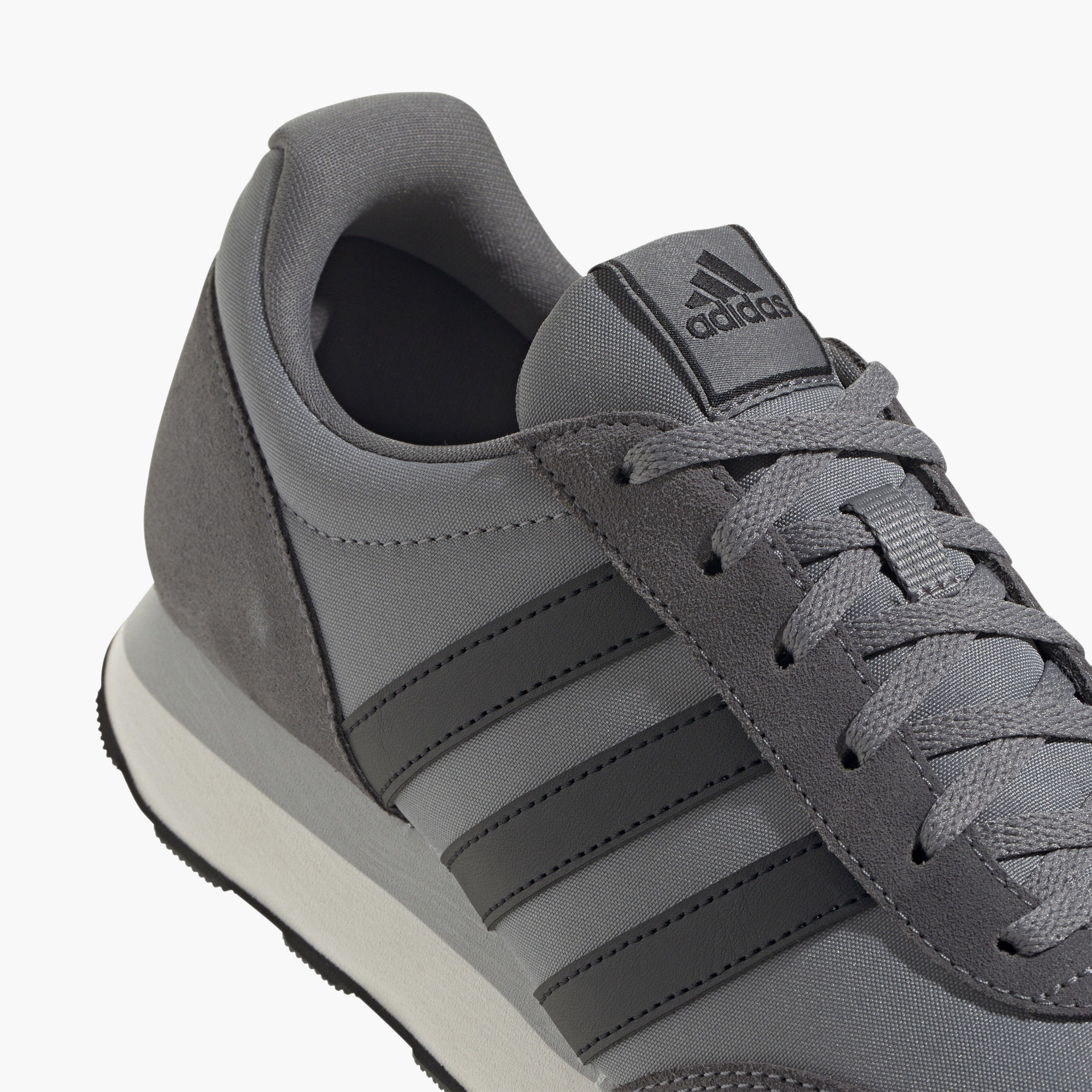 حذاء الجري للرجال رن 60s 3.0 من اديداس| او اي-sports-men-shoes-image-19