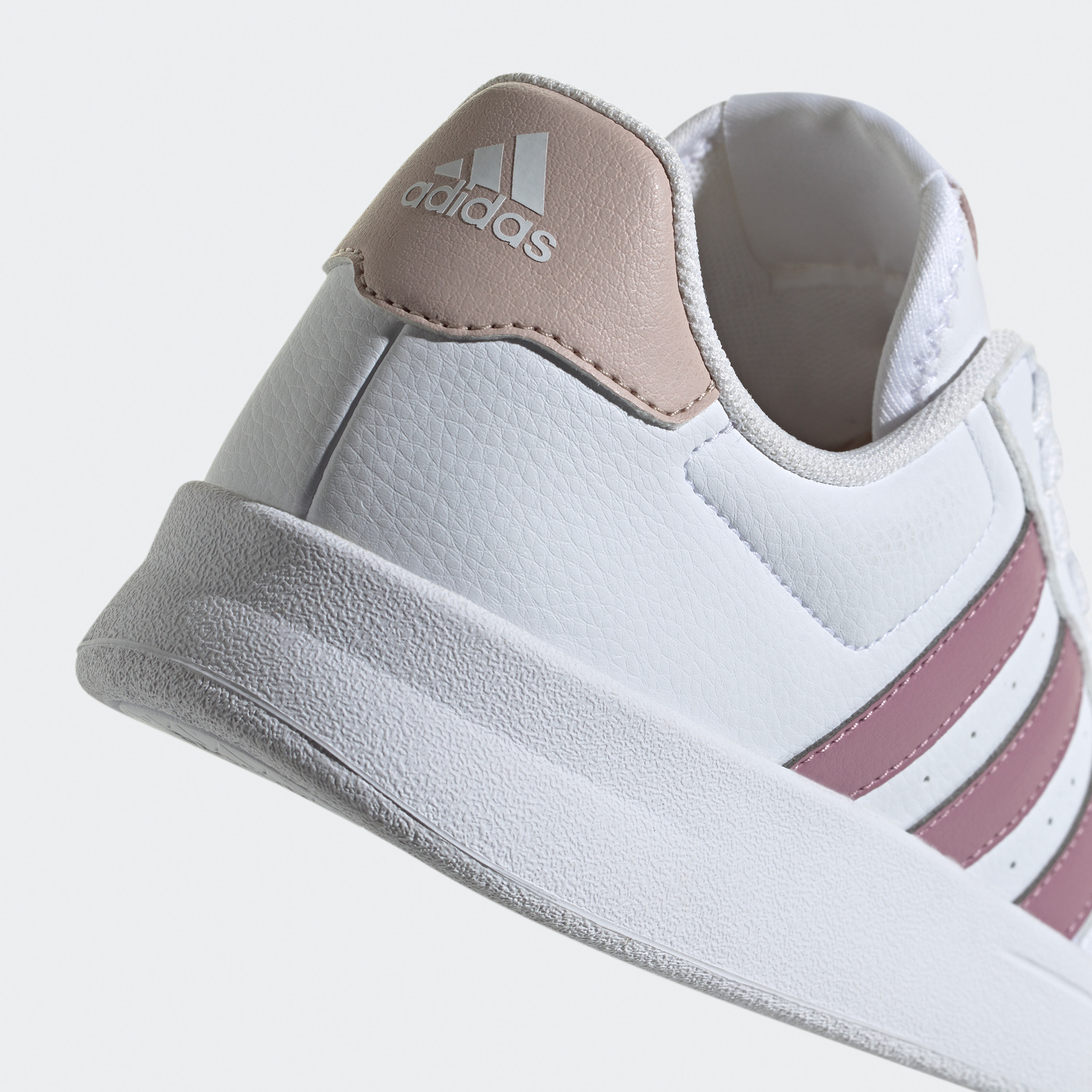 حذاء سنيكرز بريكنت 2.0 للسيدات من أديداس ID0480|OE-sports-women-shoes-image-24