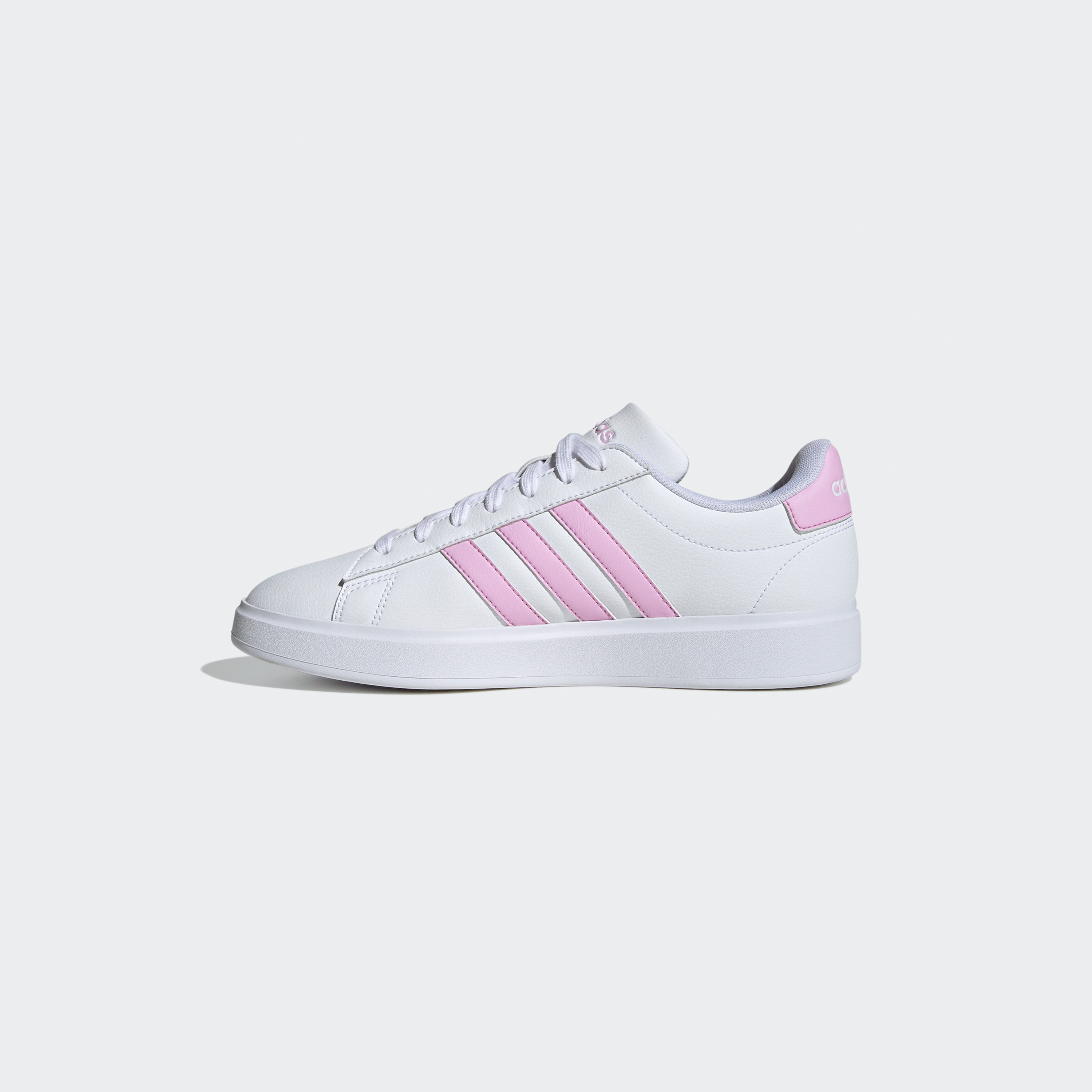 أديداس - حذاء رياضي جراند كورت كلاودفوم لايف ستايل للنساء IE5255-sports-women-shoes-image-3