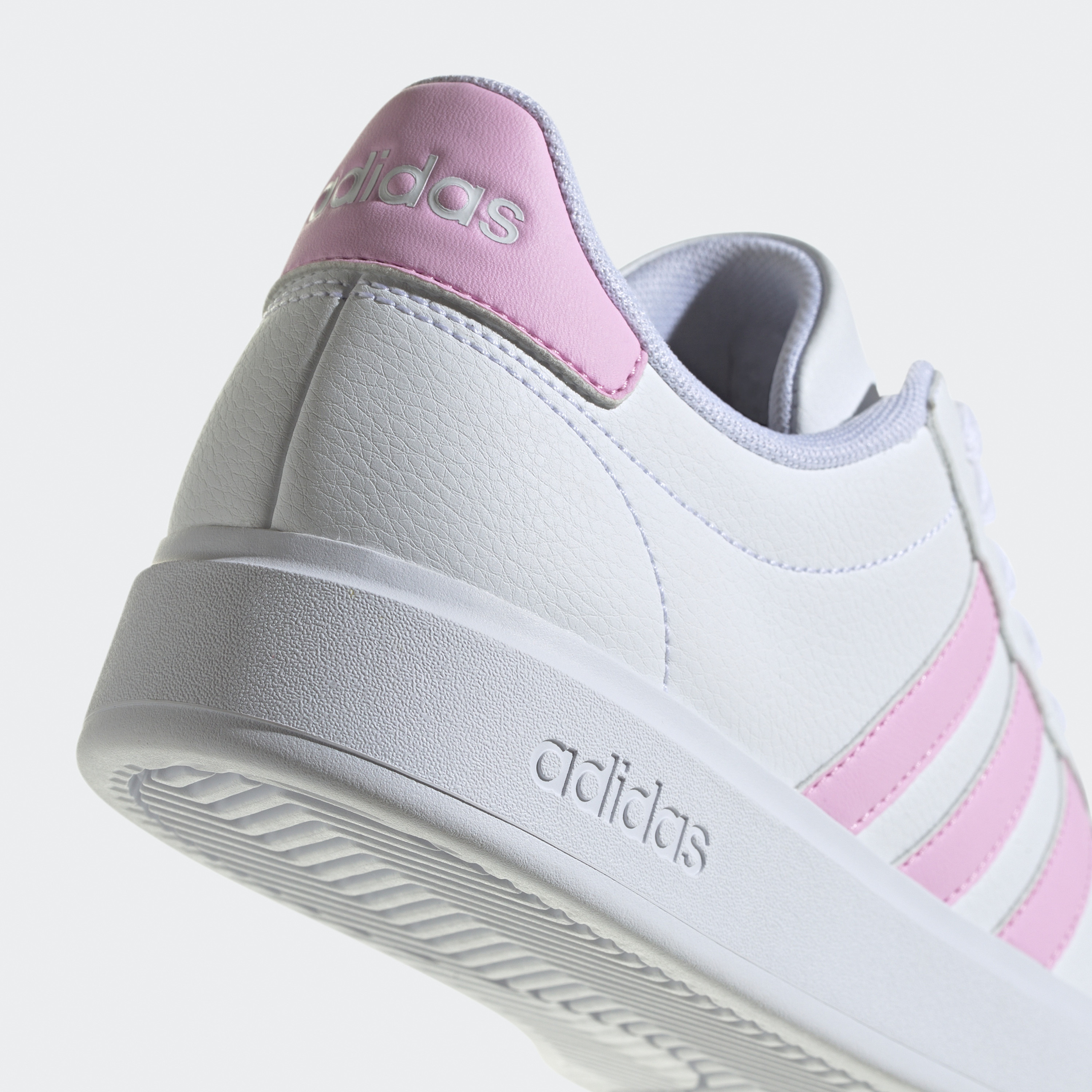 أديداس - حذاء رياضي جراند كورت كلاودفوم لايف ستايل للنساء IE5255-sports-women-shoes-image-7