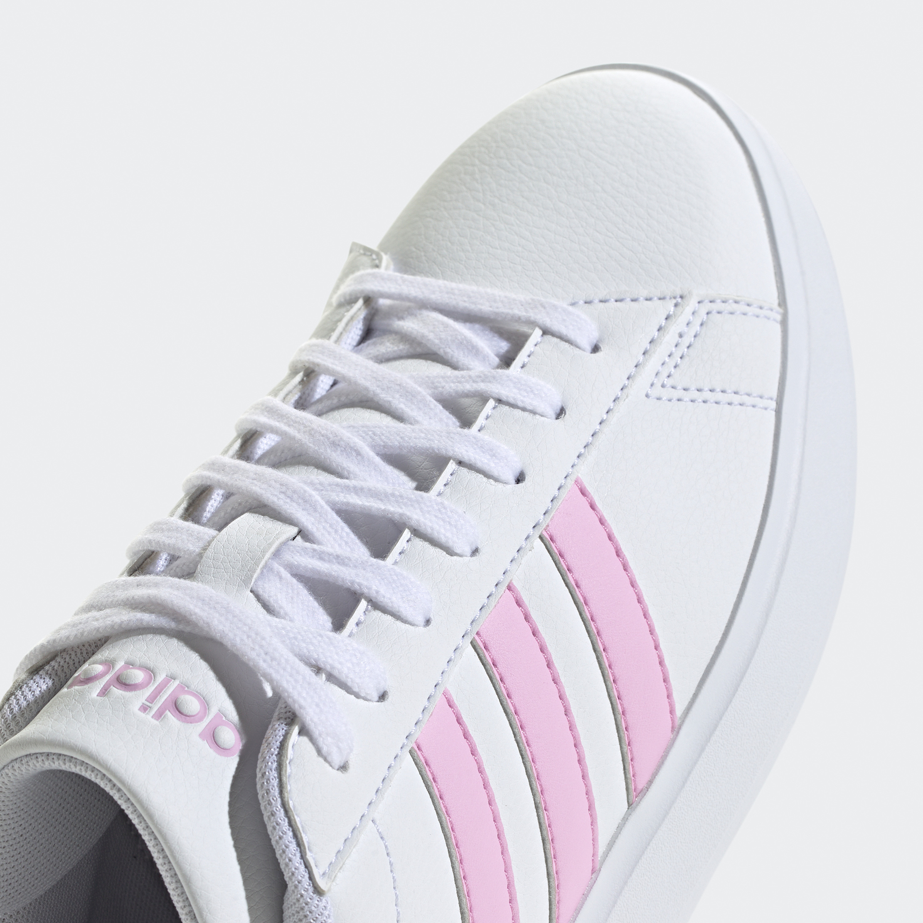 أديداس - حذاء رياضي جراند كورت كلاودفوم لايف ستايل للنساء IE5255-sports-women-shoes-image-8