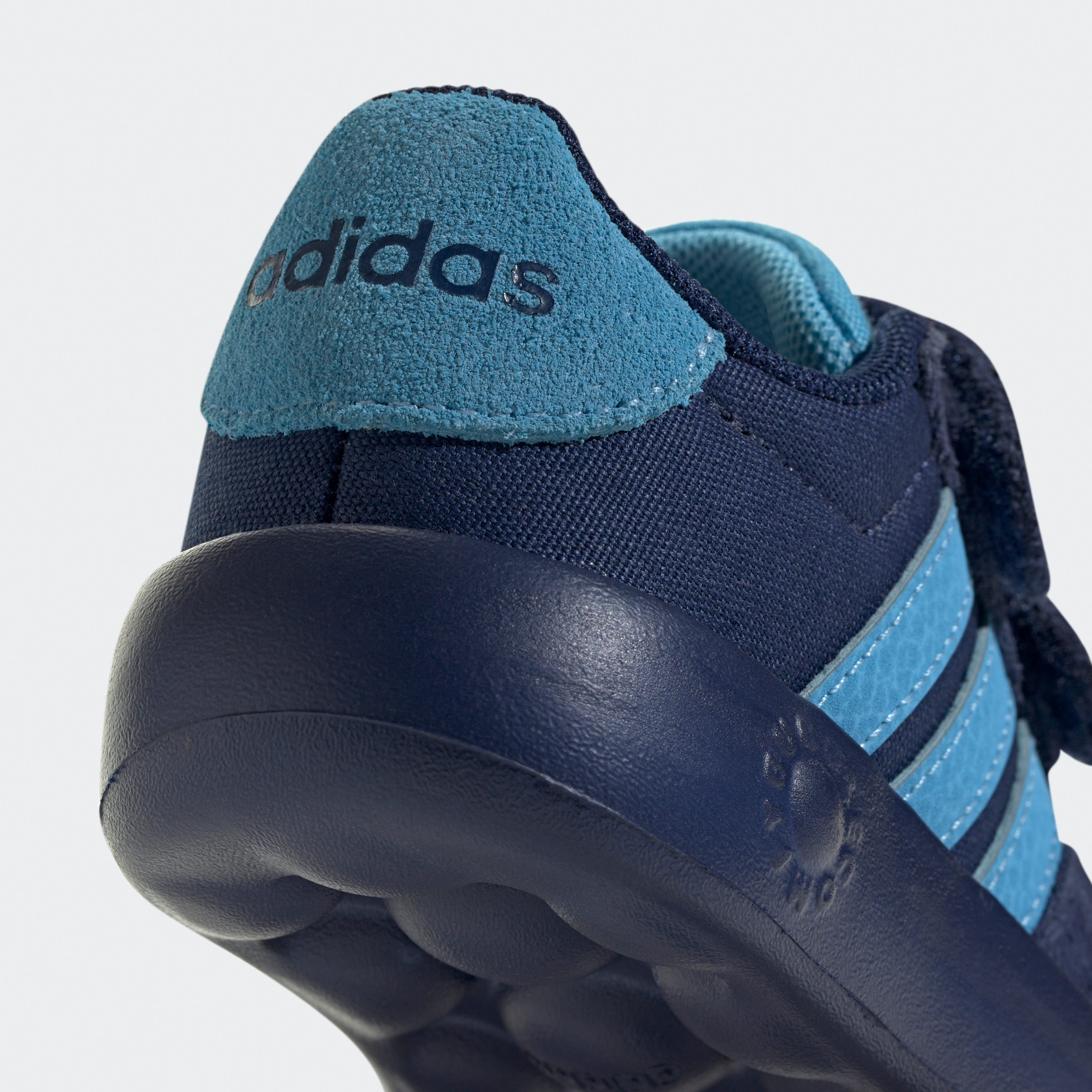 أديداس - حذاء بريكنت 2.0 للأطفال IE5744-sports-boys-shoes-image-7
