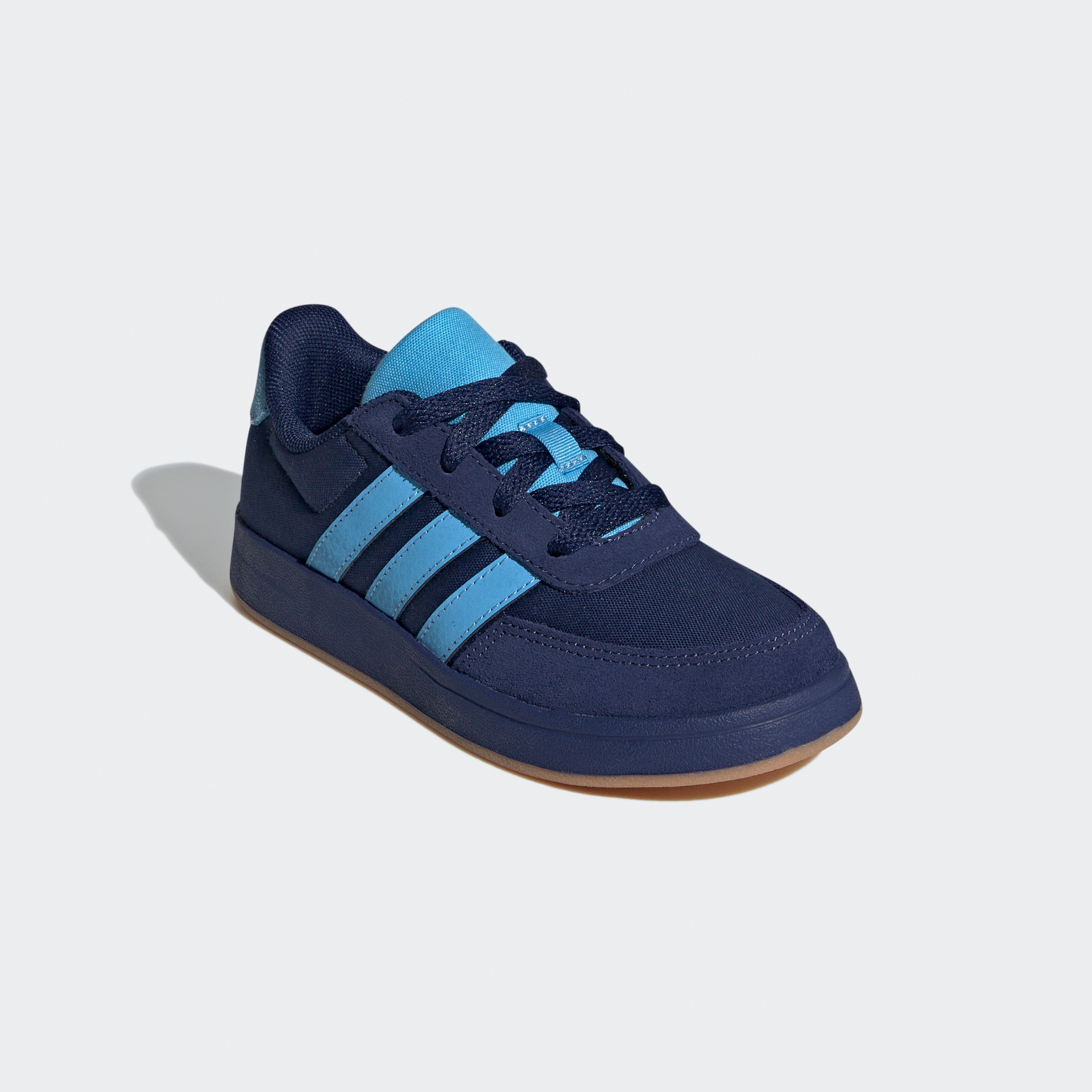 أديداس - حذاء بريكنت 2.0 للأطفال IE5758-boys-shoes-sneakers-image-1