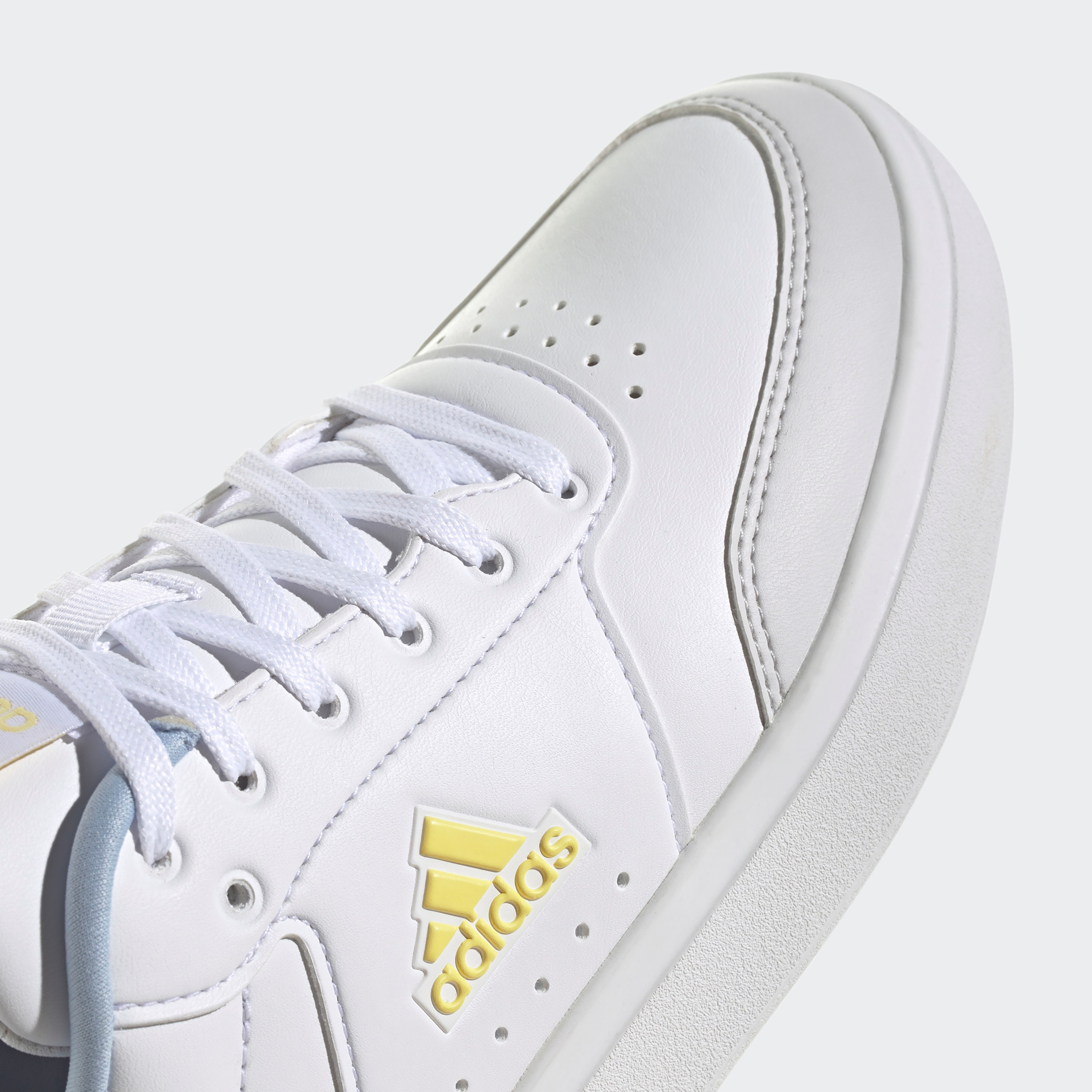 حذاء رياضي بارك اس تي للنساء من اديداس| او اي-women-shoes-sneakers-image-7