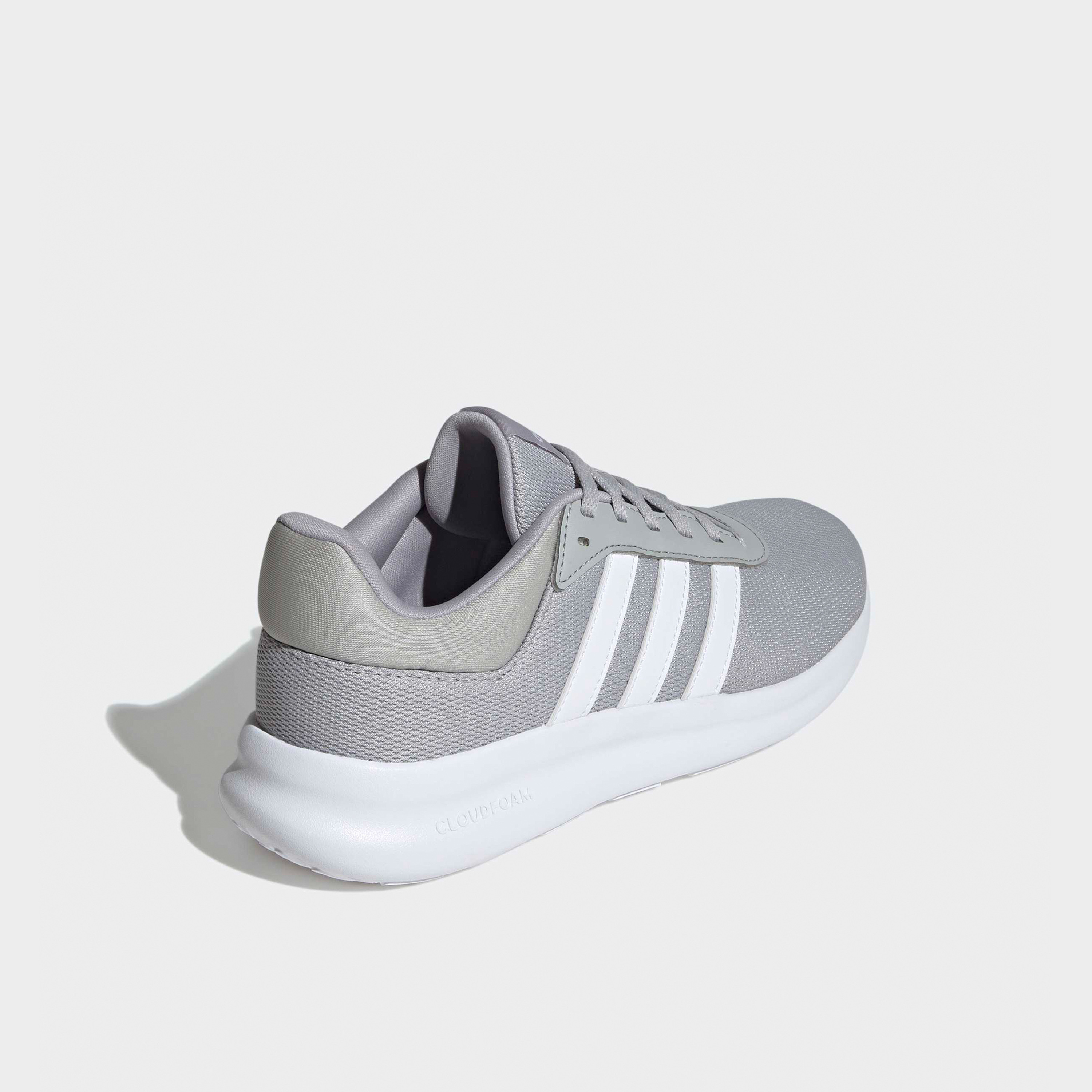 حذاء سنيكرز بكاحل ورباط إغلاق للنساء لايت ريسر 4.0 من أديداس-sports-women-shoes-image-7