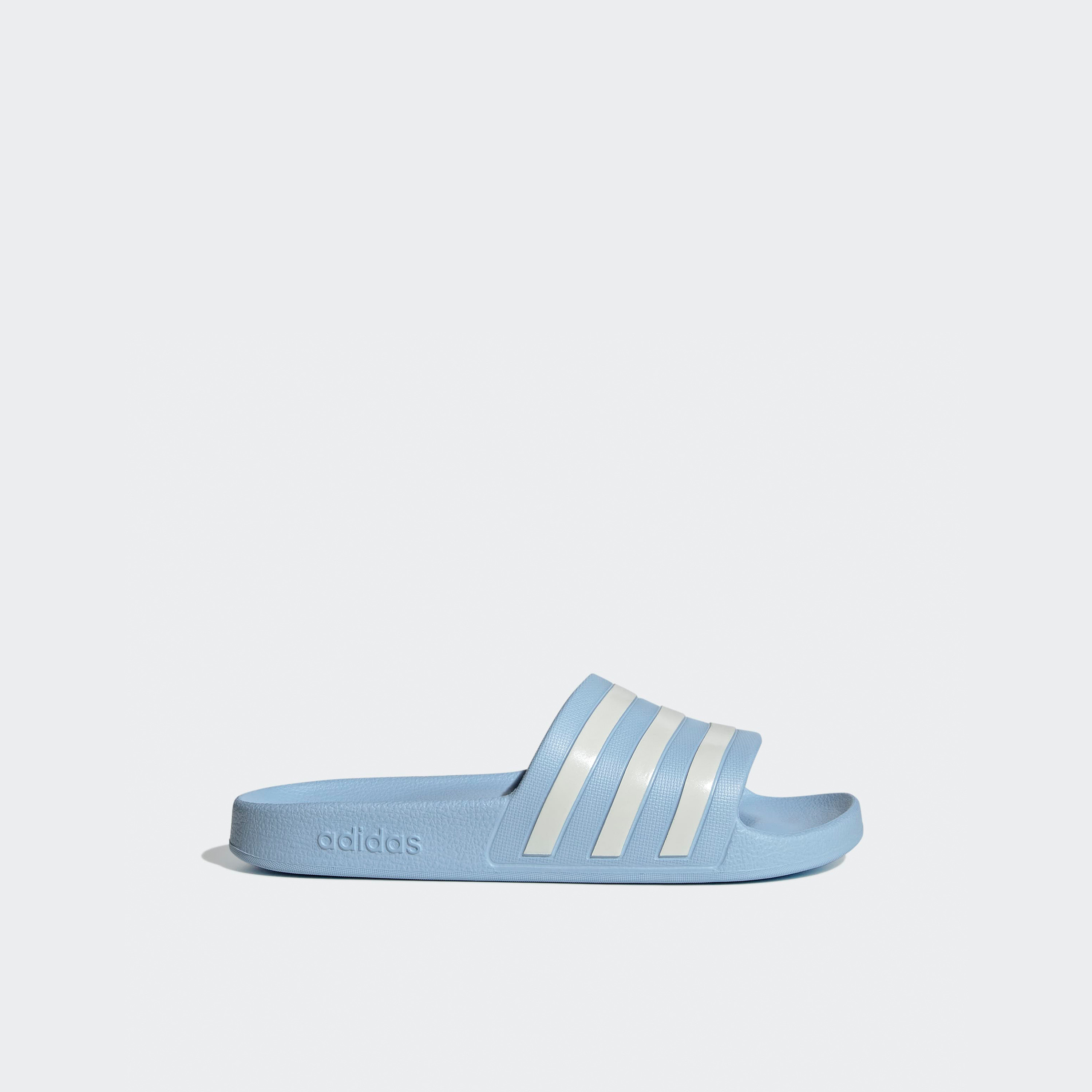 شبشب أديليت أكوا مخطط للنساء من أديداس-women-shoes-sandals-flats-image-2