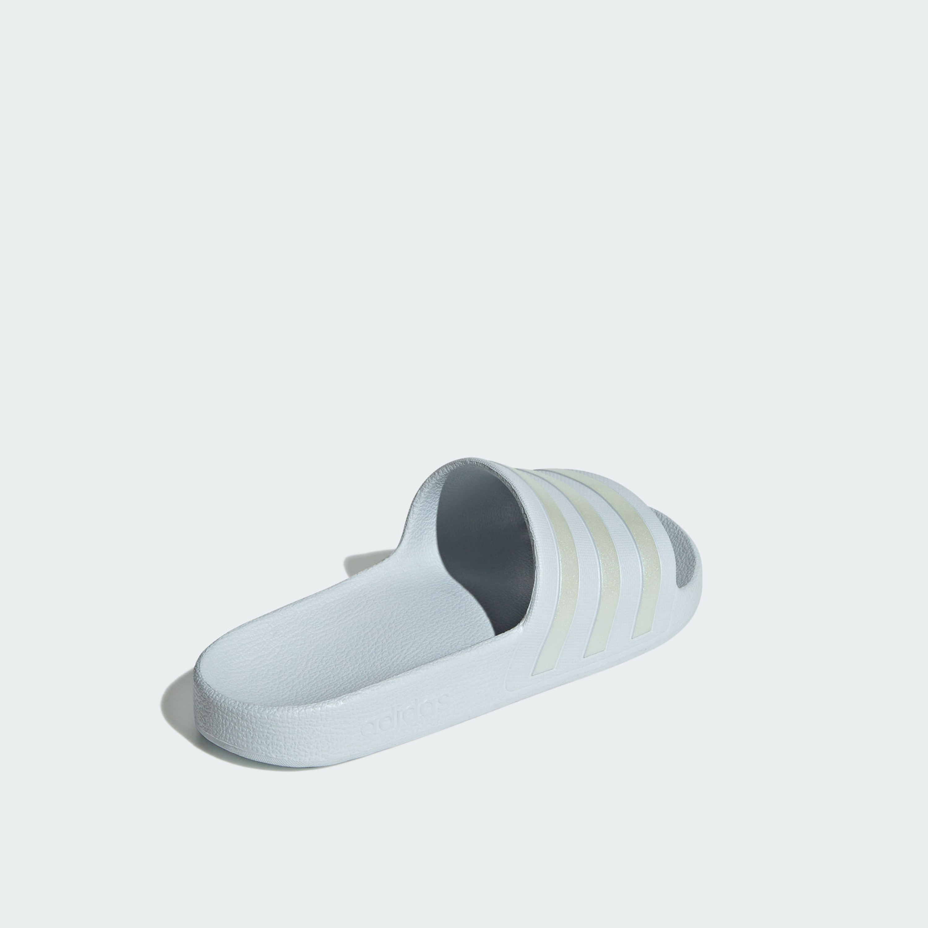 أديداس - شبشب أديليت أكوا سهل الارتداء للنساء | OE-women-shoes-flipflopsandslides-image-6