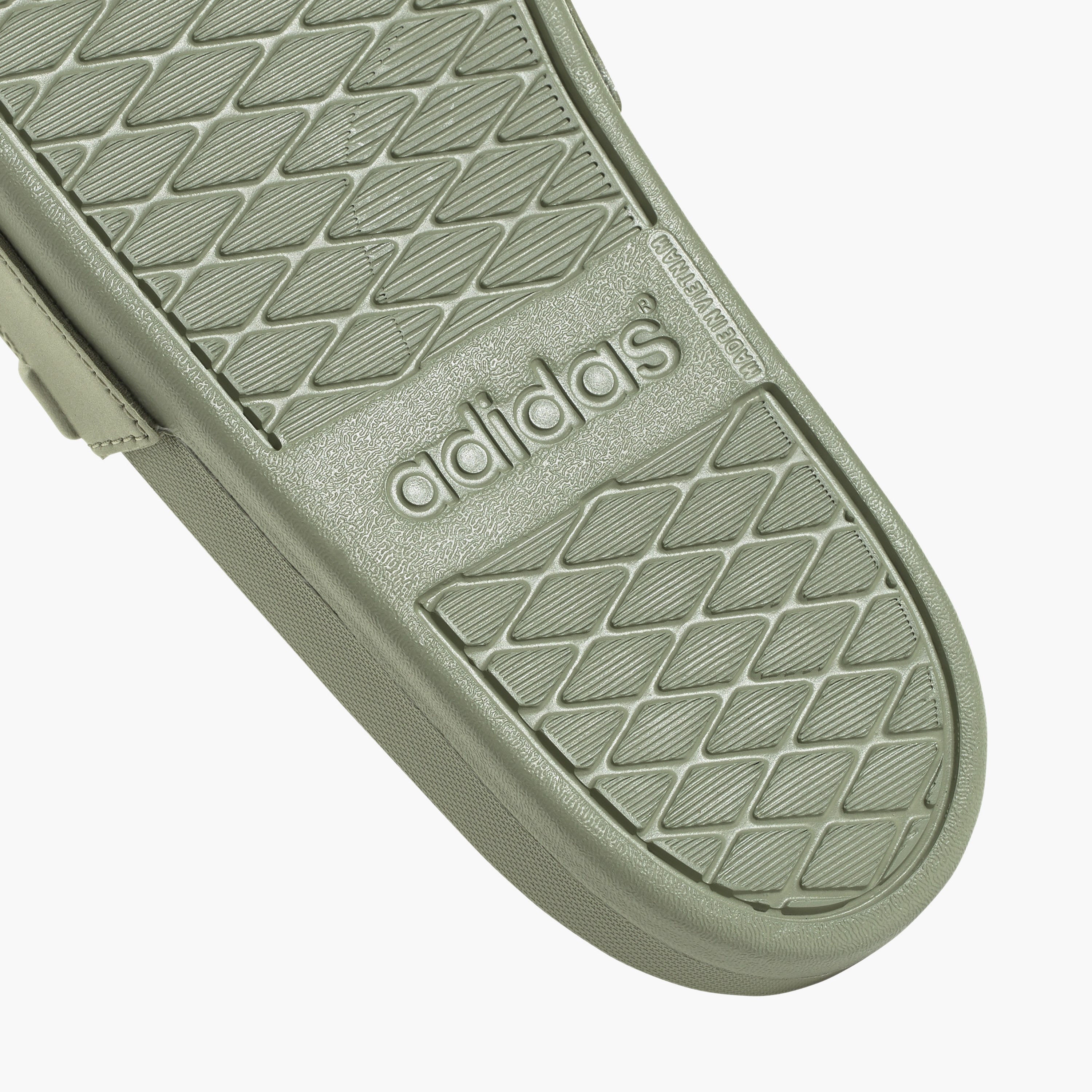 سلايدس ذو أديليت كومفورت للرجال من أديداس | OE-men-shoes-flipflopsandslides-image-16