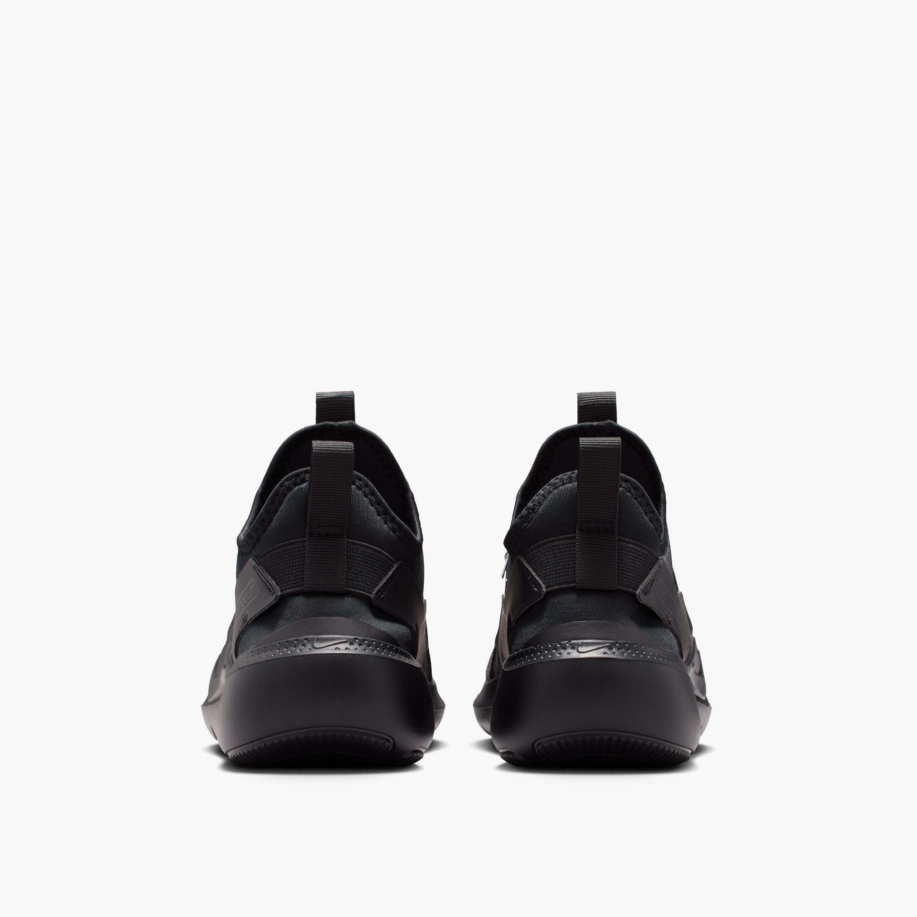 حذاء مدرسي سهل الارتداء "فليكس رونر 4 جي إس" للأولاد من نايك - IF2893-001-boys-shoes-schoolshoes-image-6