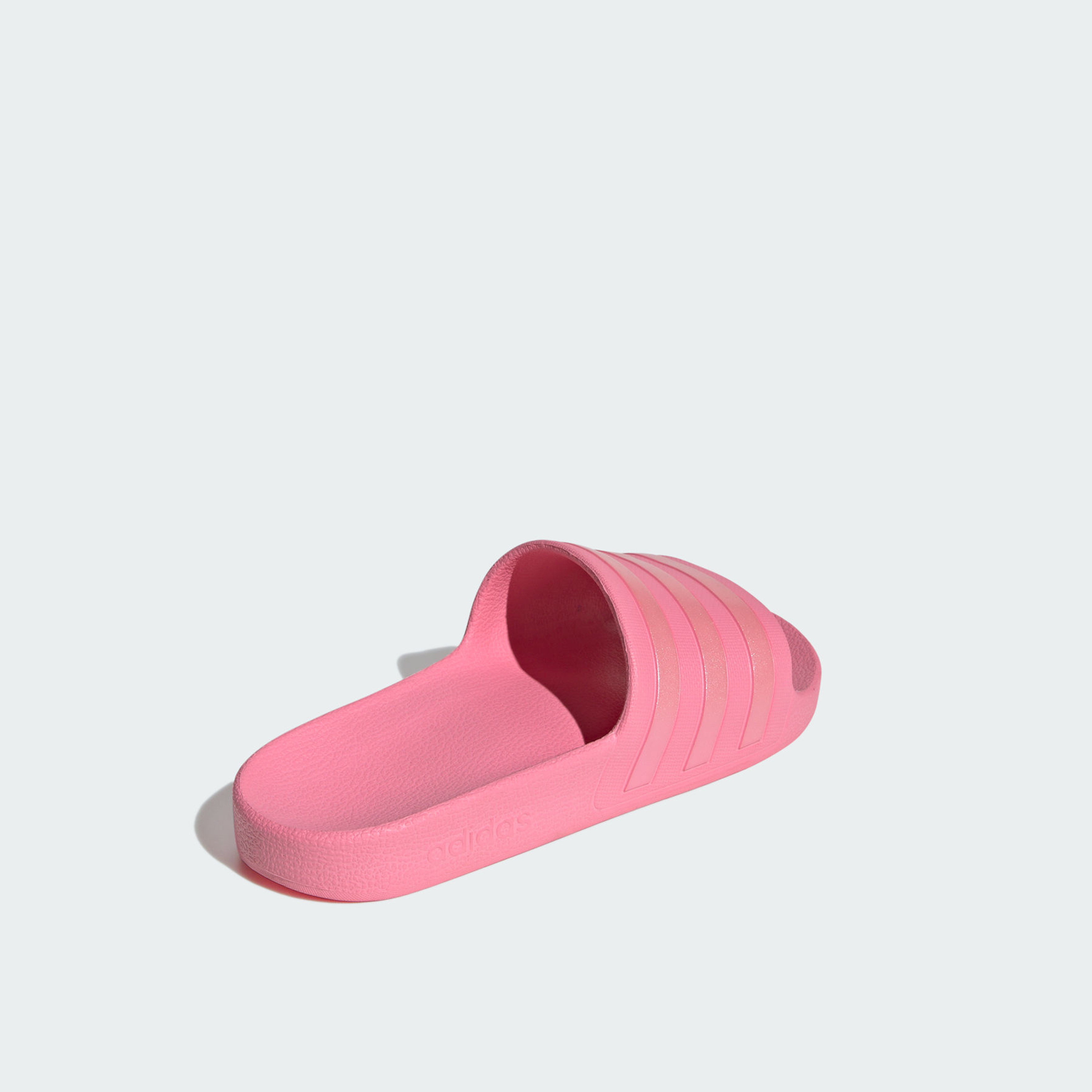 أديداس - شبشب أديليت أكوا سهل الارتداء للنساء | OE-women-shoes-flipflopsandslides-image-14
