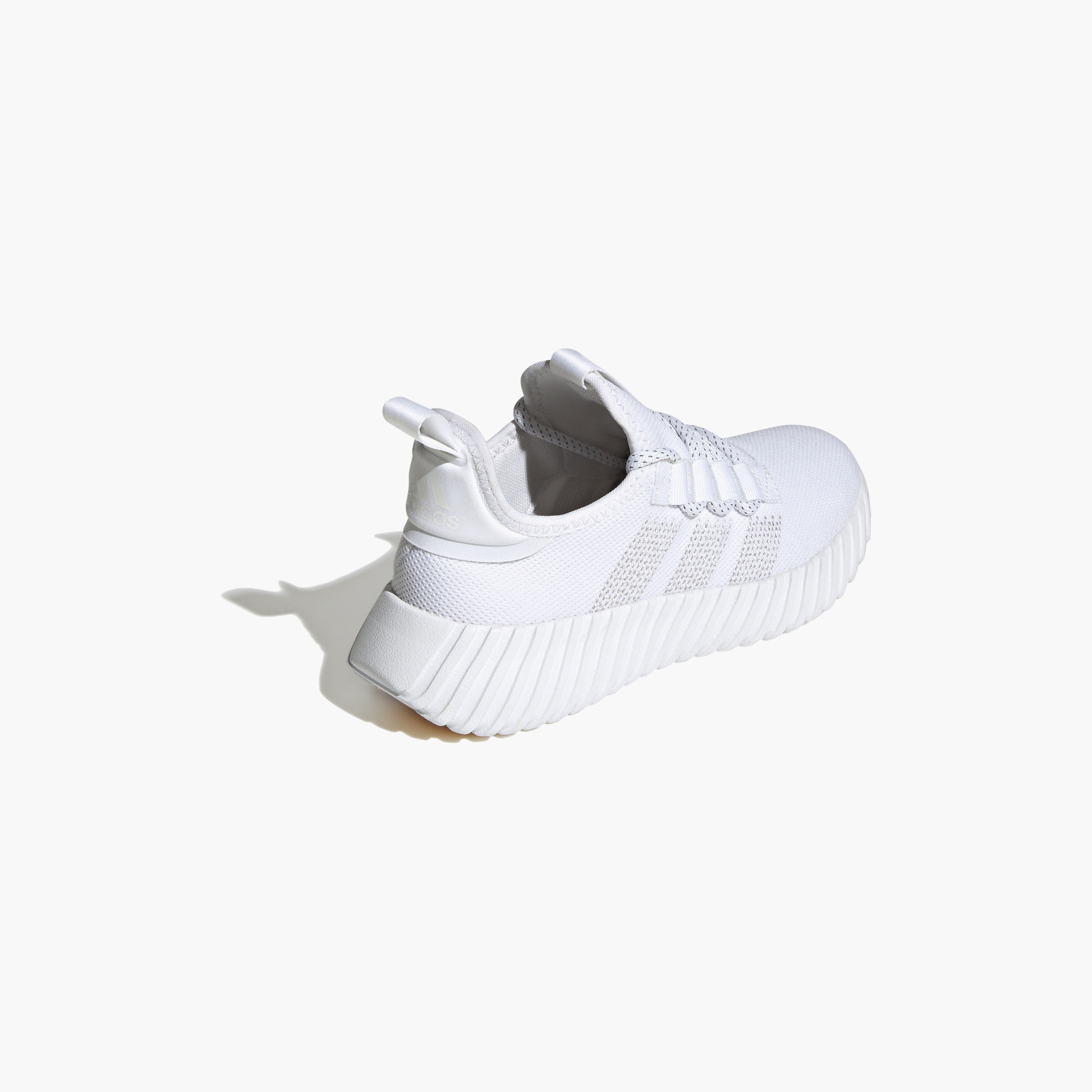 حذاء المشي ذو كابتير فلو للنساء من أديداس | OE-women-shoes-sneakers-image-13
