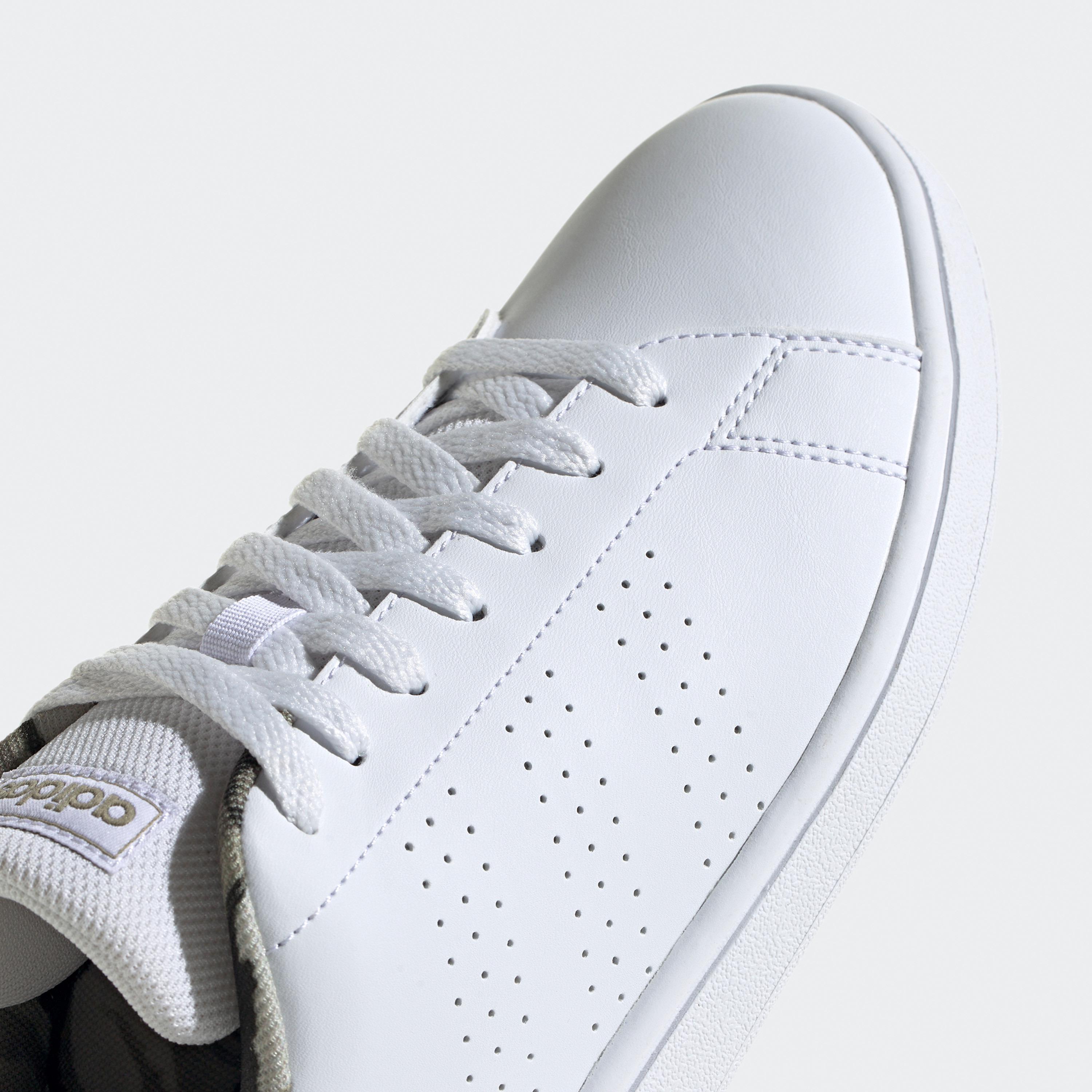 أديداس - حذاء أدفانتج بيس للرجال IF8556-sports-men-shoes-image-16