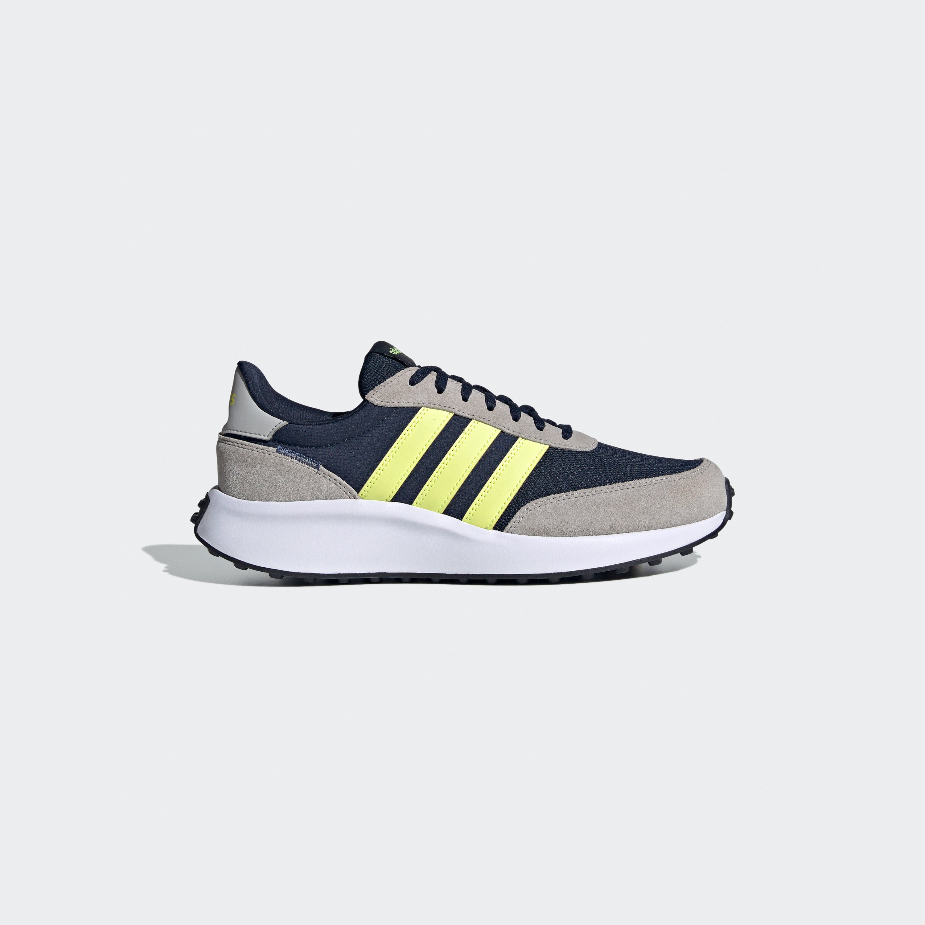 أديداس - حذاء الجري رن 70s لايف ستايل للرجال IG1184-sports-men-shoes-image-2